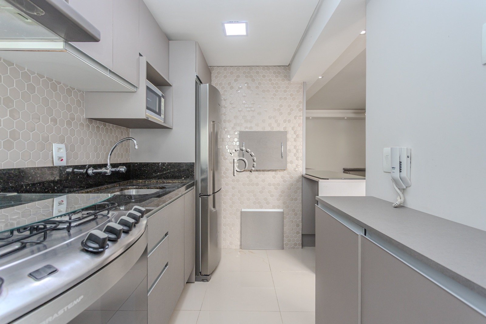 Apartamento à venda com 70m², 2 quartos, 1 vaga no bairro Tristeza em Porto Alegre - Foto 11