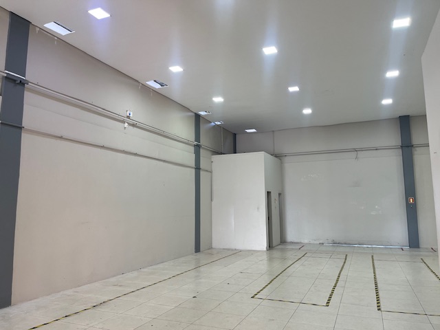 Loja para alugar com 318m² no bairro Sarandi em Porto Alegre - Foto 12