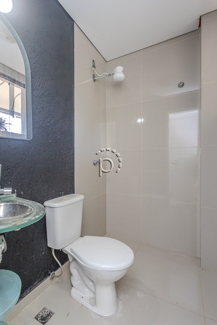 Casa para alugar com 590m², 4 quartos, 2 suítes, 6 vagas no bairro Guarujá em Porto Alegre - Foto 18