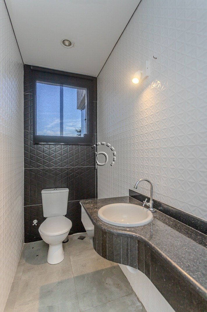 Casa para alugar com 590m², 4 quartos, 2 suítes, 6 vagas no bairro Guarujá em Porto Alegre - Foto 22