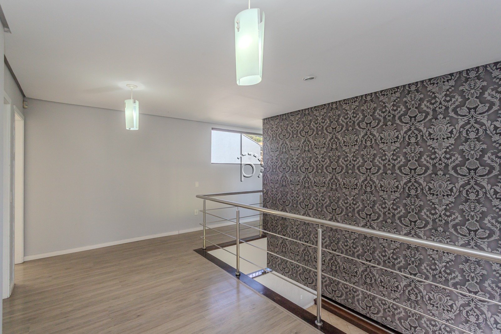 Casa para alugar com 590m², 4 quartos, 2 suítes, 6 vagas no bairro Guarujá em Porto Alegre - Foto 26