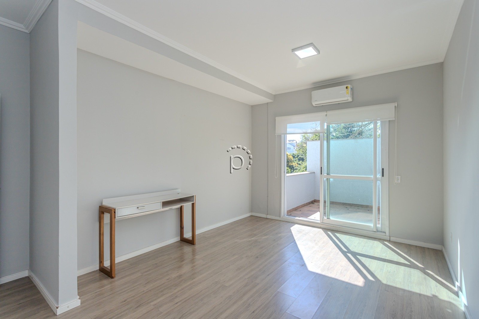 Casa para alugar com 590m², 4 quartos, 2 suítes, 6 vagas no bairro Guarujá em Porto Alegre - Foto 38