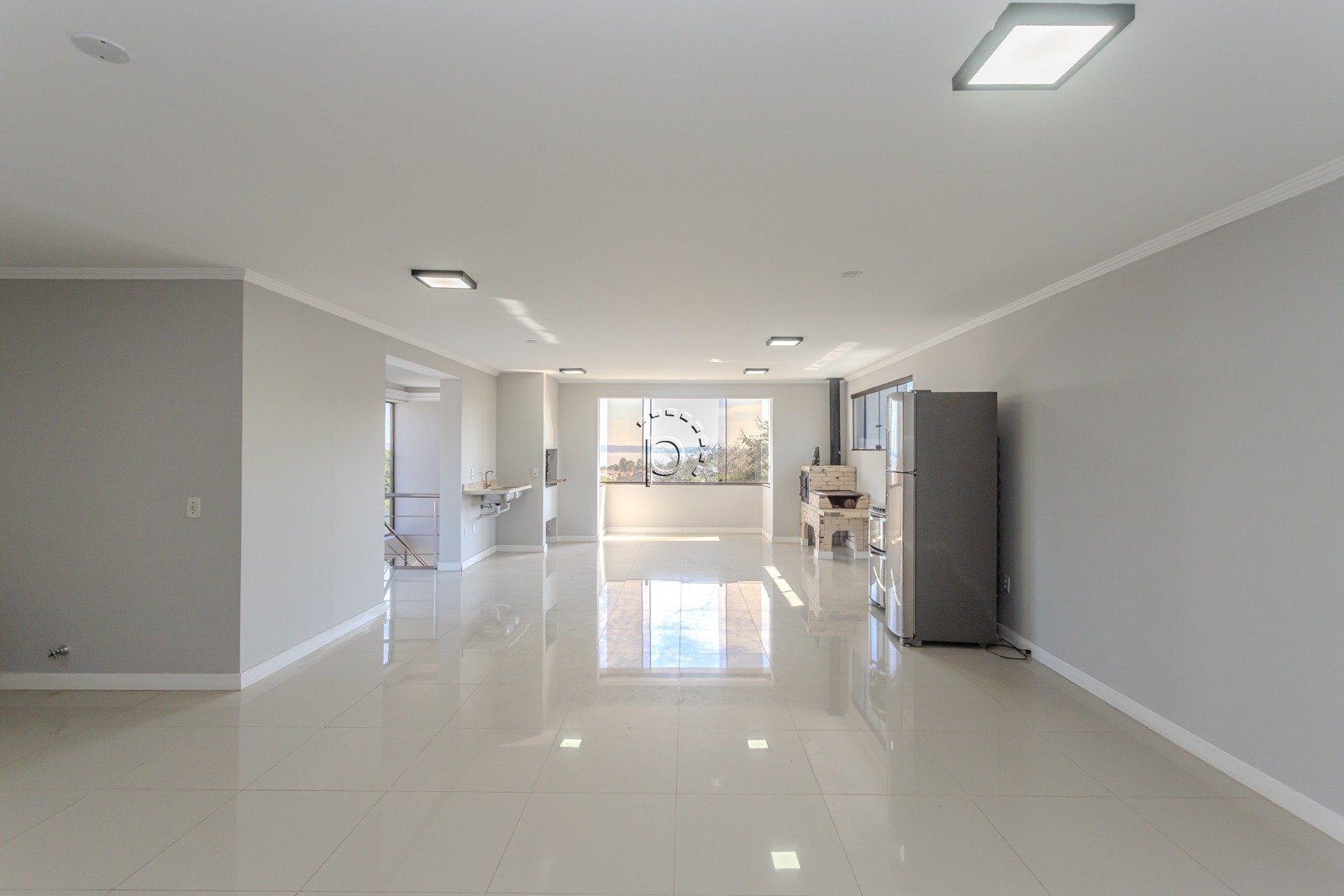 Casa para alugar com 590m², 4 quartos, 2 suítes, 6 vagas no bairro Guarujá em Porto Alegre - Foto 60