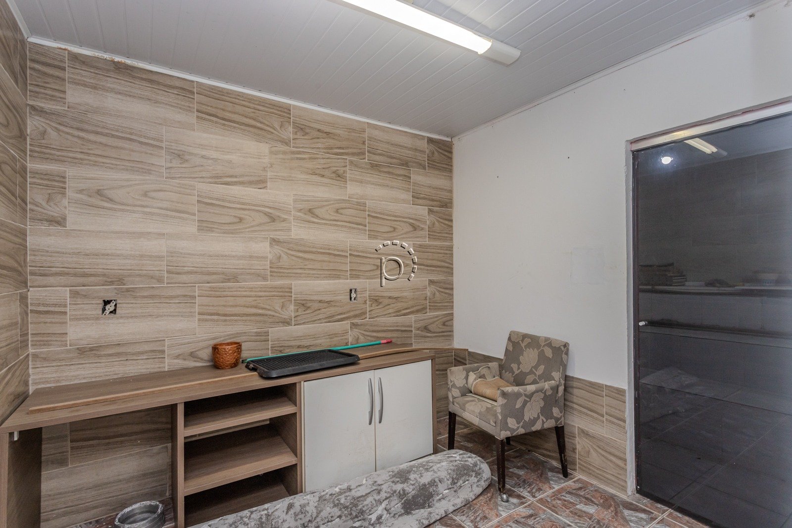Casa para alugar com 590m², 4 quartos, 2 suítes, 6 vagas no bairro Guarujá em Porto Alegre - Foto 76