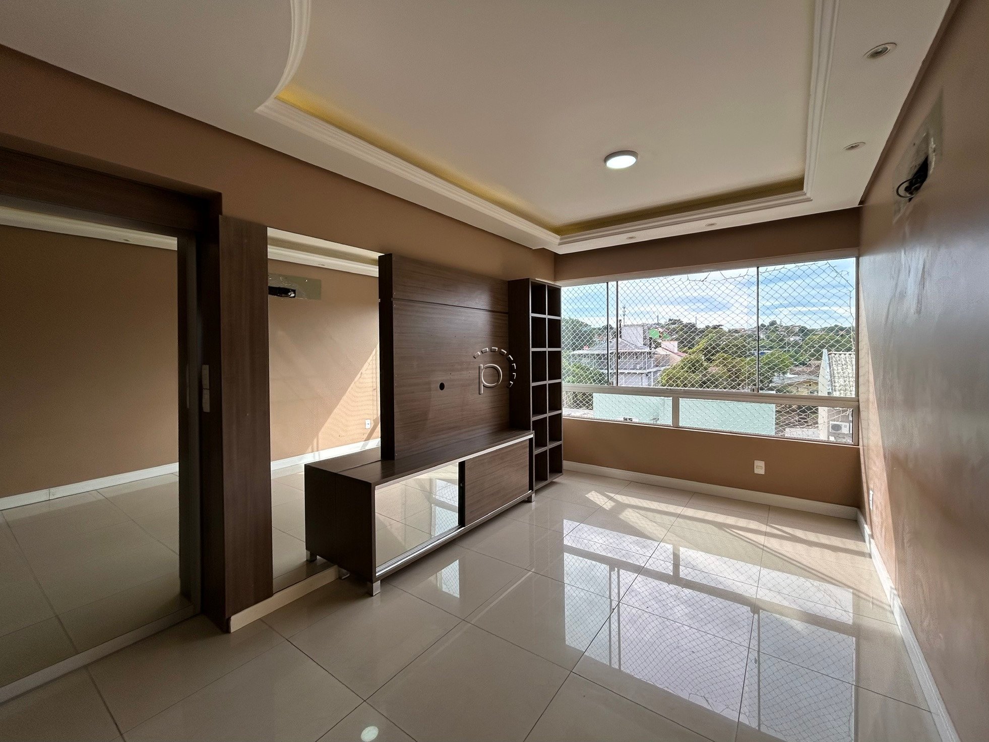 Apartamento à venda com 71m², 3 quartos, 1 suíte no bairro Cavalhada em Porto Alegre
