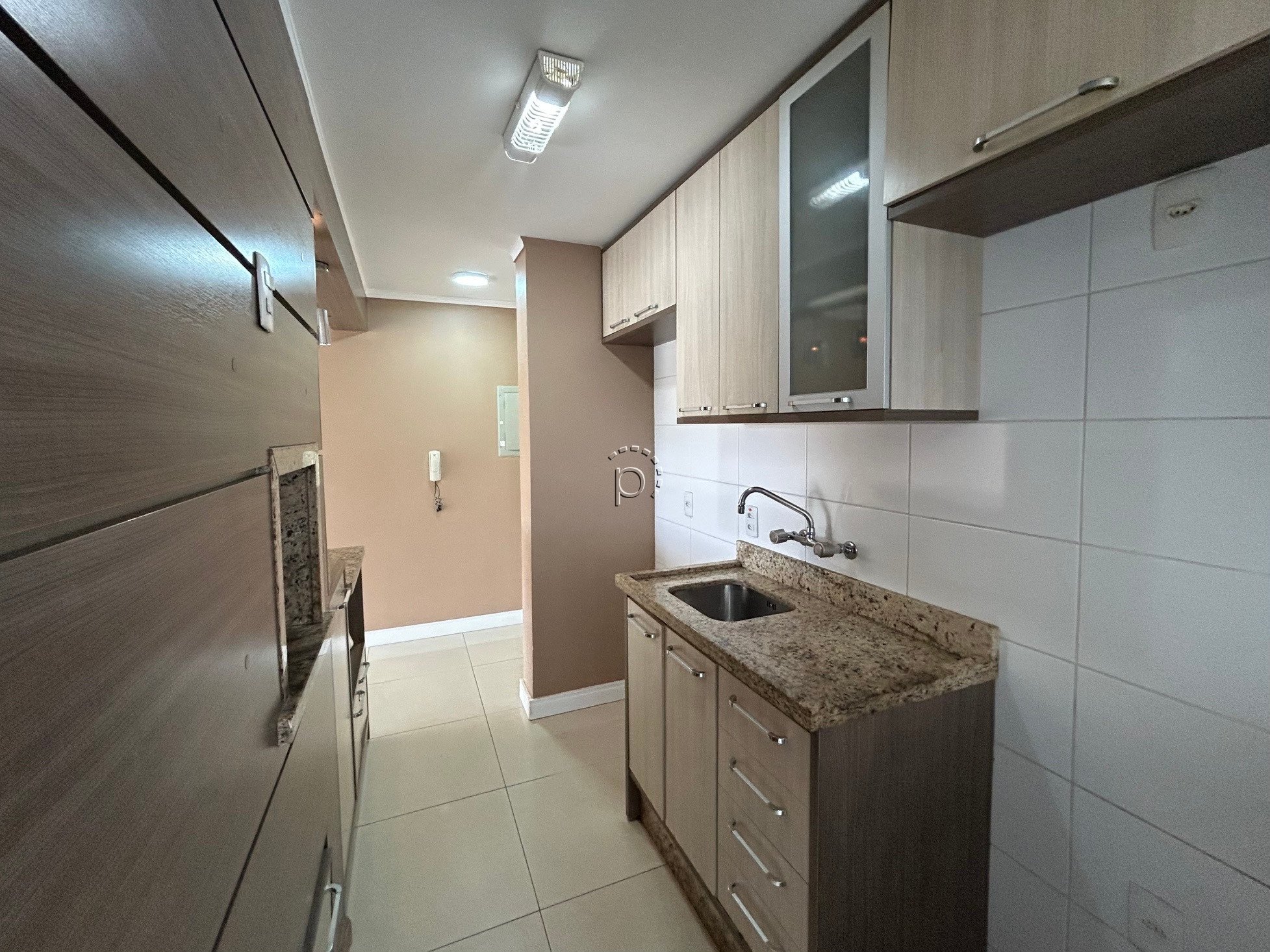 Apartamento à venda com 71m², 3 quartos, 1 suíte no bairro Cavalhada em Porto Alegre - Foto 6