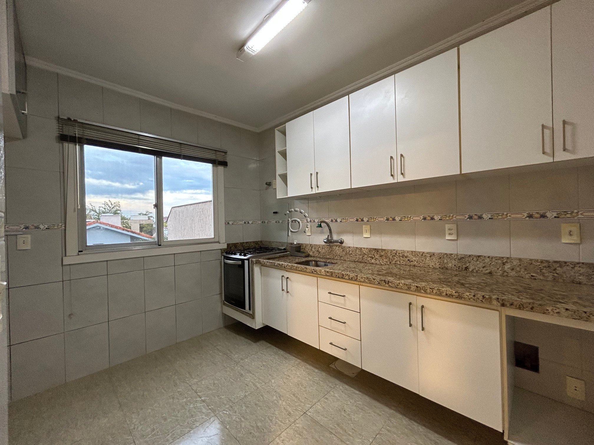 Casa em Condomínio à venda com 204m², 3 quartos, 1 suíte, 2 vagas no bairro Jardim Isabel em Porto Alegre - Foto 5