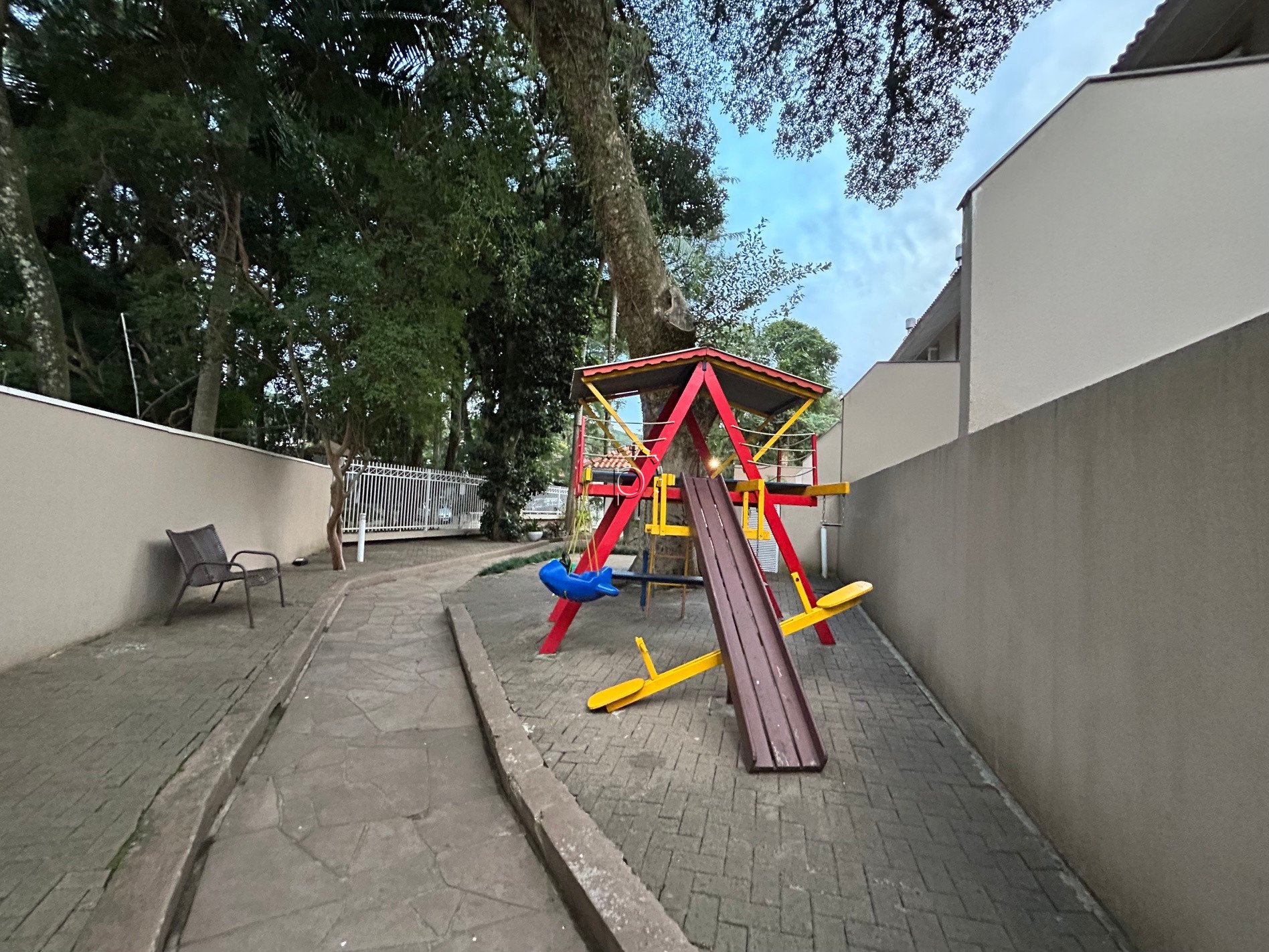 Casa em Condomínio à venda com 204m², 3 quartos, 1 suíte, 2 vagas no bairro Jardim Isabel em Porto Alegre - Foto 37