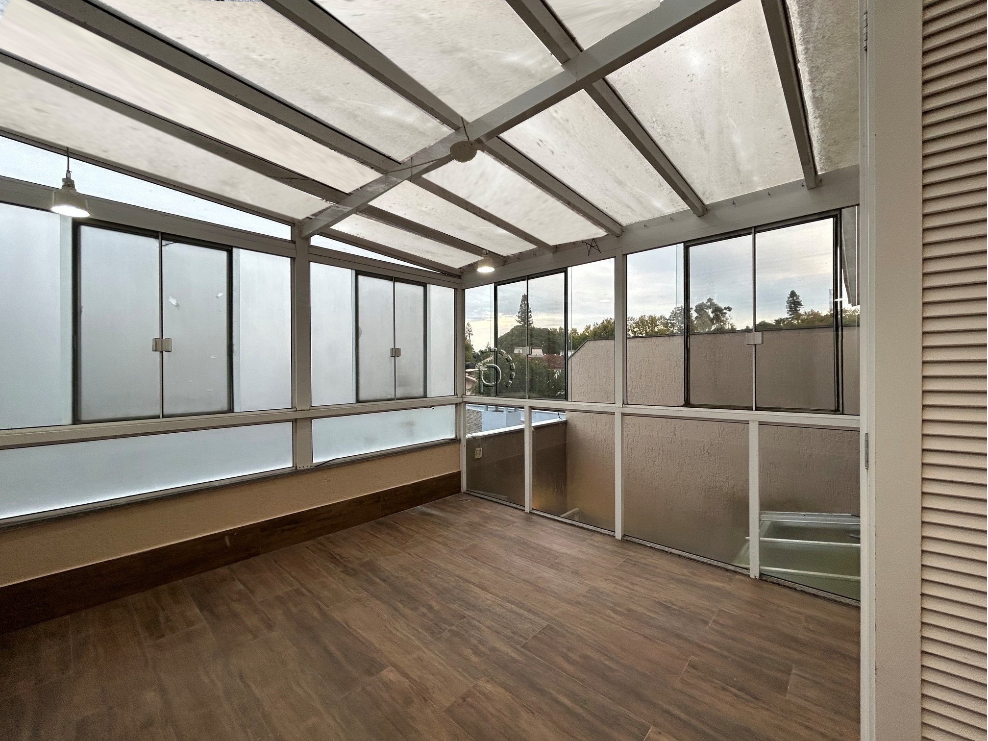 Casa em Condomínio à venda com 204m², 3 quartos, 1 suíte, 2 vagas no bairro Jardim Isabel em Porto Alegre - Foto 3