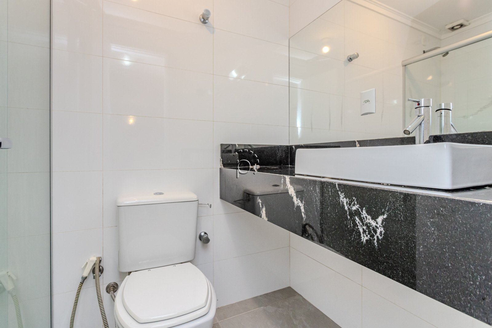 Casa em Condomínio à venda com 204m², 3 quartos, 1 suíte, 2 vagas no bairro Jardim Isabel em Porto Alegre - Foto 18