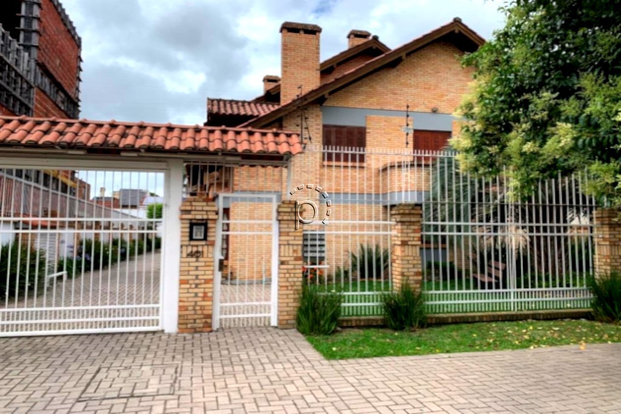 Casa em Condomínio à venda com 206m², 3 quartos, 1 suíte, 2 vagas no bairro Tristeza em Porto Alegre