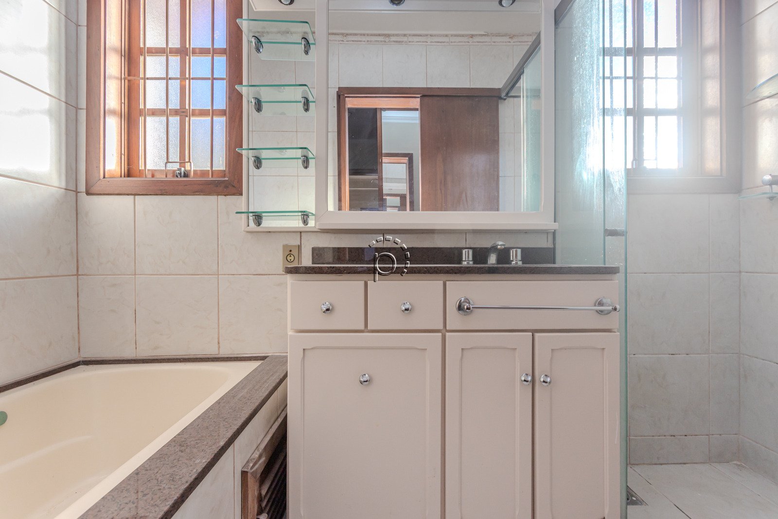 Casa em Condomínio à venda com 206m², 3 quartos, 1 suíte, 2 vagas no bairro Tristeza em Porto Alegre - Foto 24