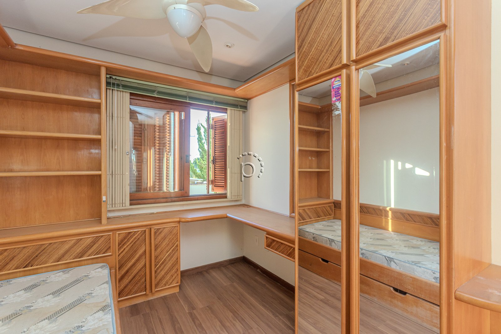 Casa em Condomínio à venda com 206m², 3 quartos, 1 suíte, 2 vagas no bairro Tristeza em Porto Alegre - Foto 33