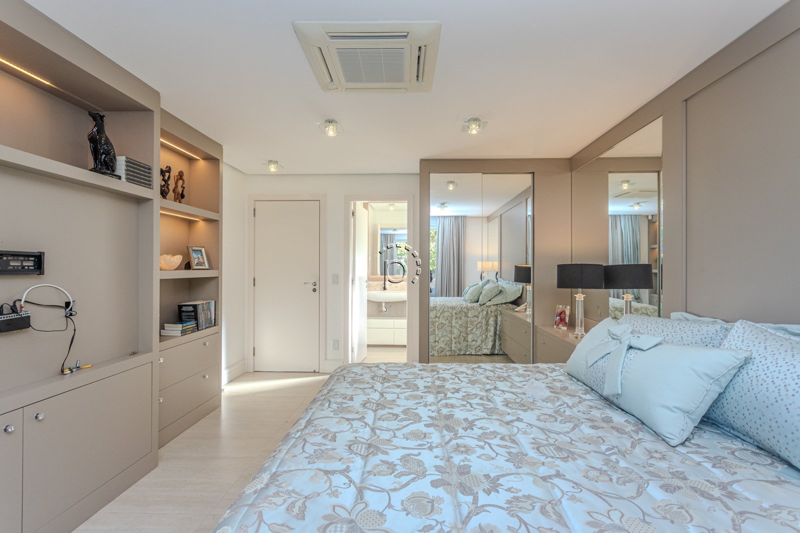 Casa em Condomínio à venda com 513m², 4 quartos, 4 suítes, 2 vagas no bairro Tristeza em Porto Alegre - Foto 54