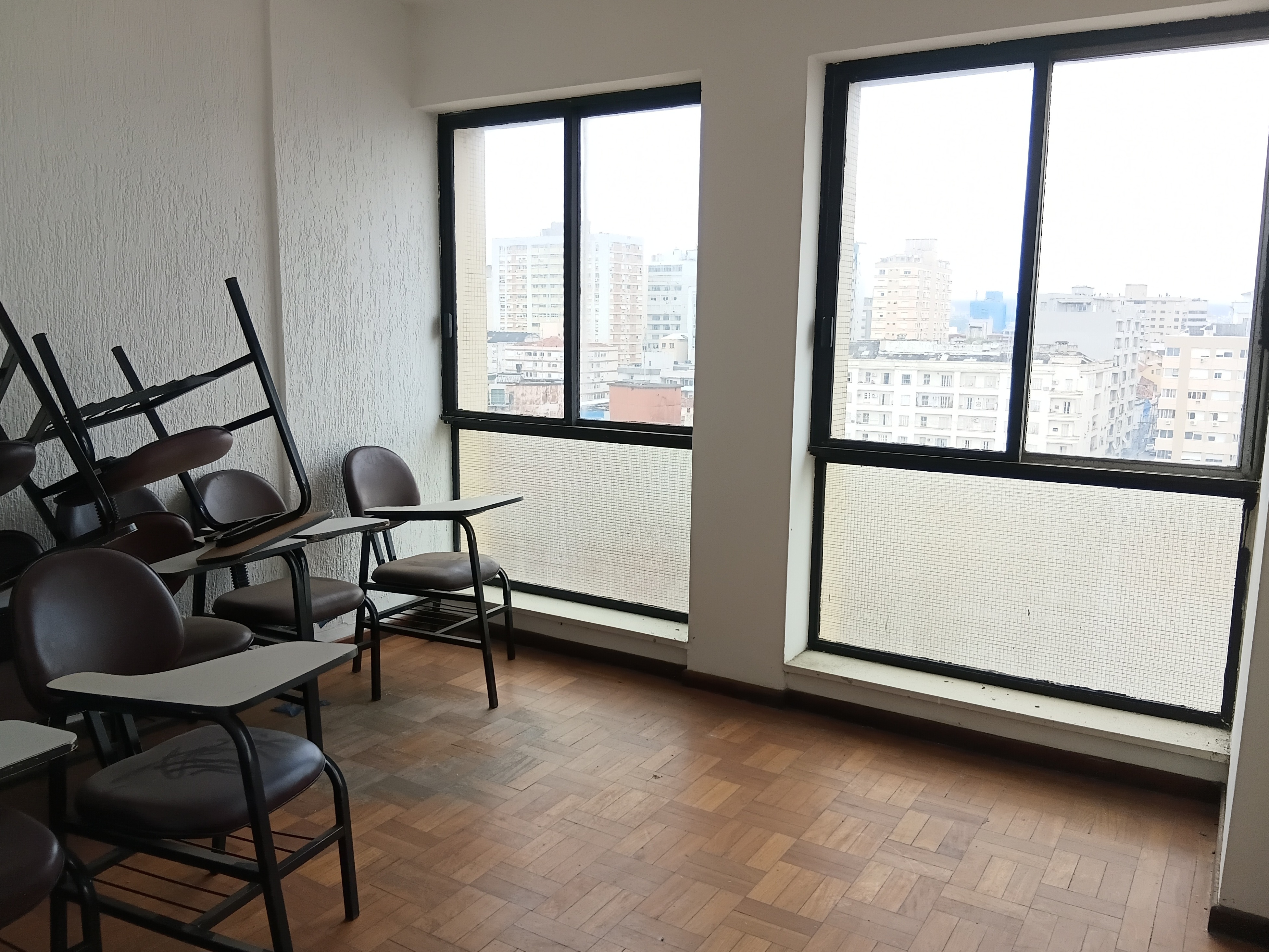 Sala à venda com 122m² no bairro Floresta em Porto Alegre - Foto 14