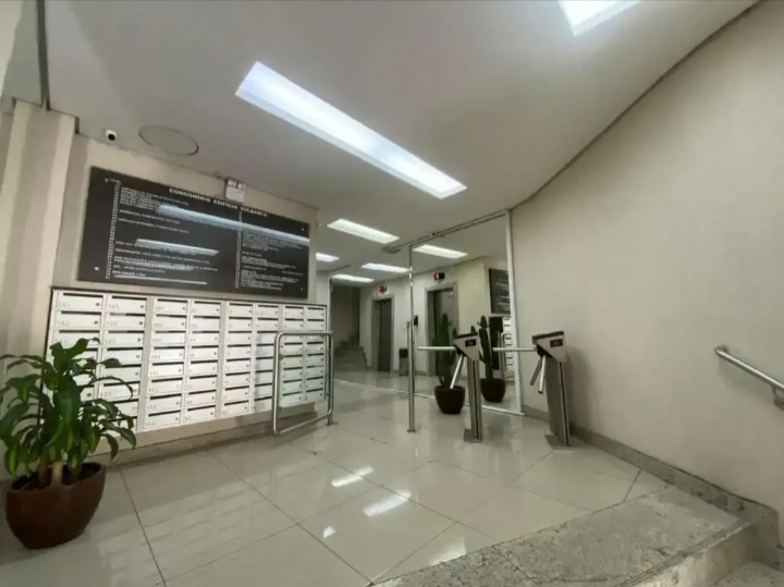 Sala à venda com 122m² no bairro Floresta em Porto Alegre - Foto 2
