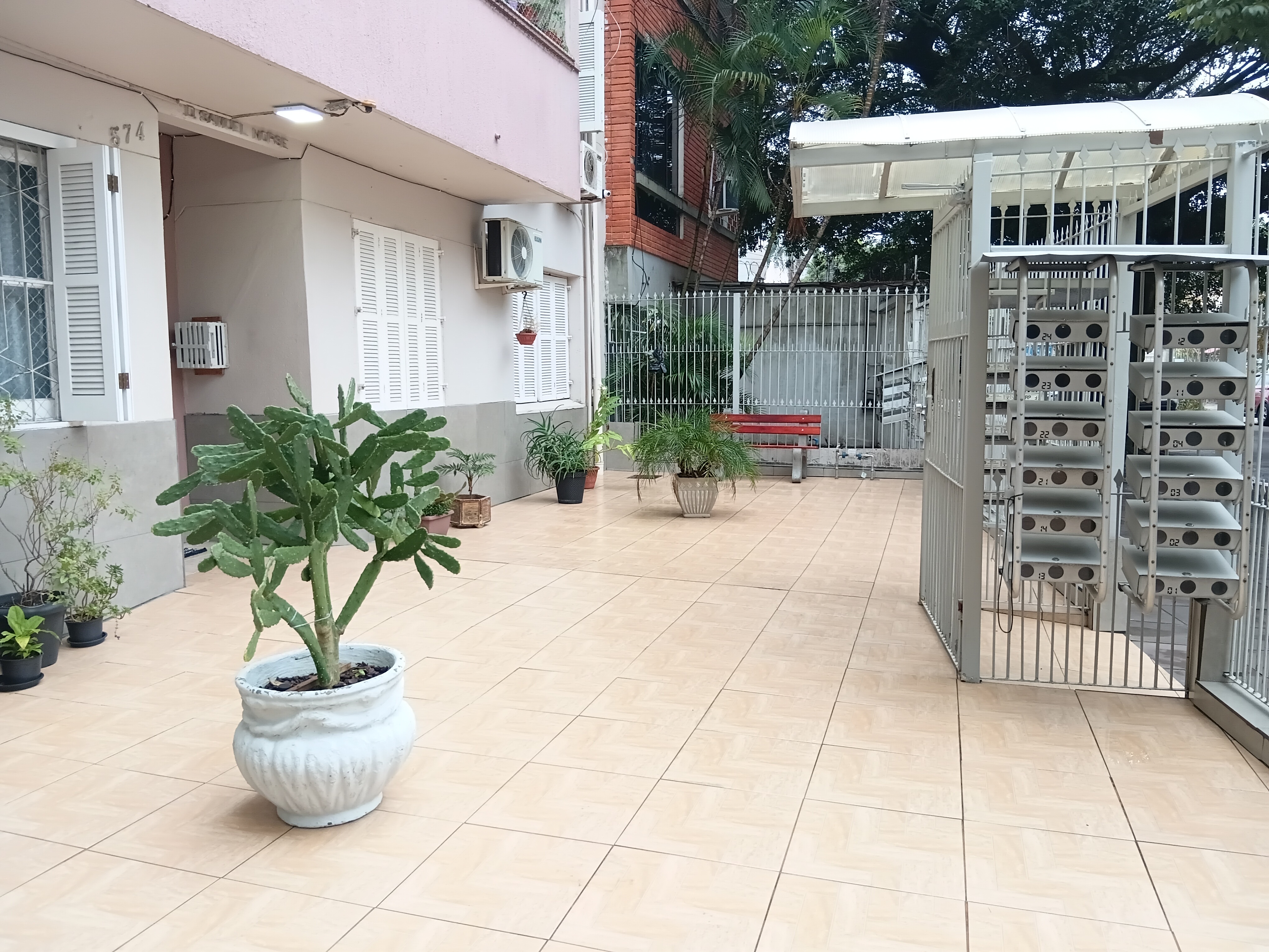Apartamento à venda com 74m², 2 quartos no bairro Santana em Porto Alegre - Foto 3