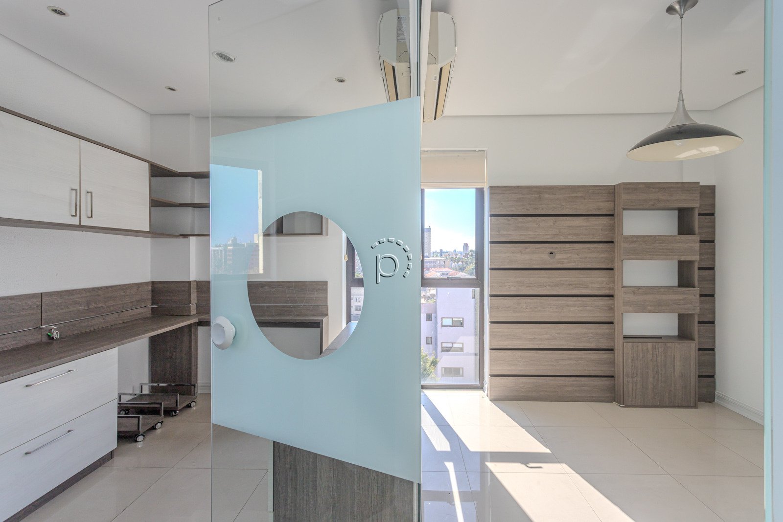 Sala à venda com 49m², 1 vaga no bairro Menino Deus em Porto Alegre - Foto 19