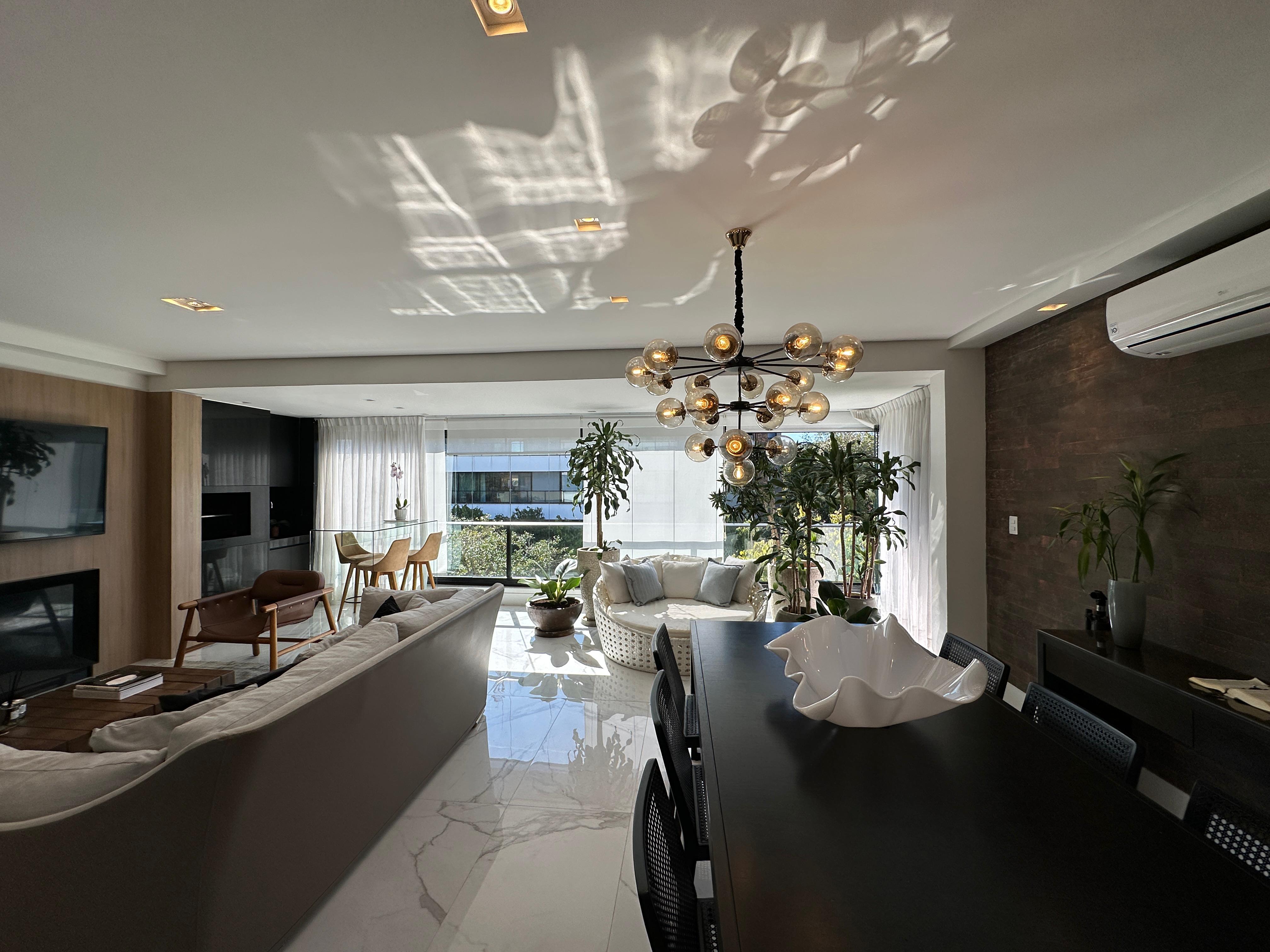 Apartamento à venda com 163m², 3 quartos, 3 suítes no bairro Pedra Redonda em Porto Alegre
