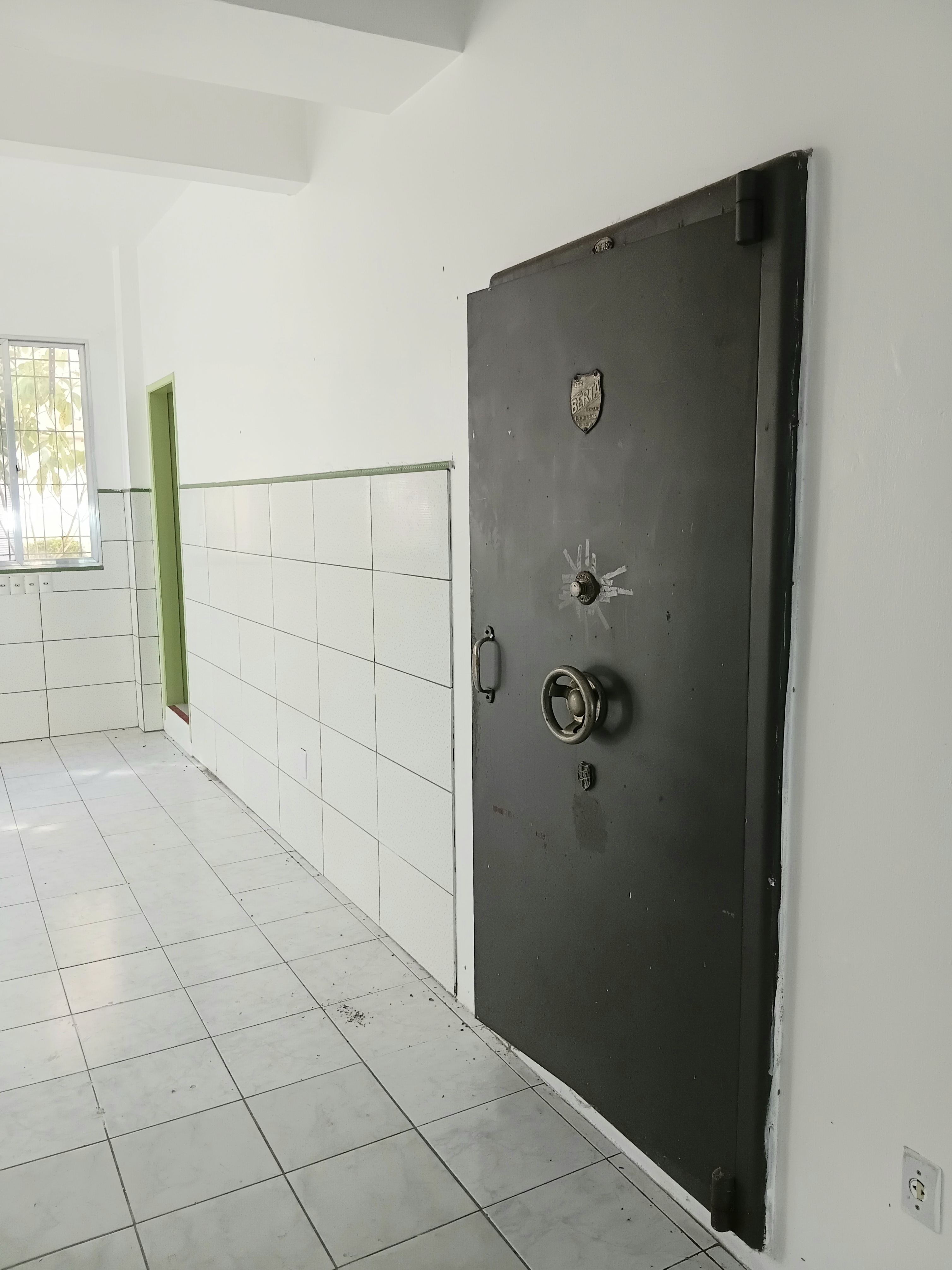 Loja para alugar com 203m² no bairro Menino Deus em Porto Alegre - Foto 14