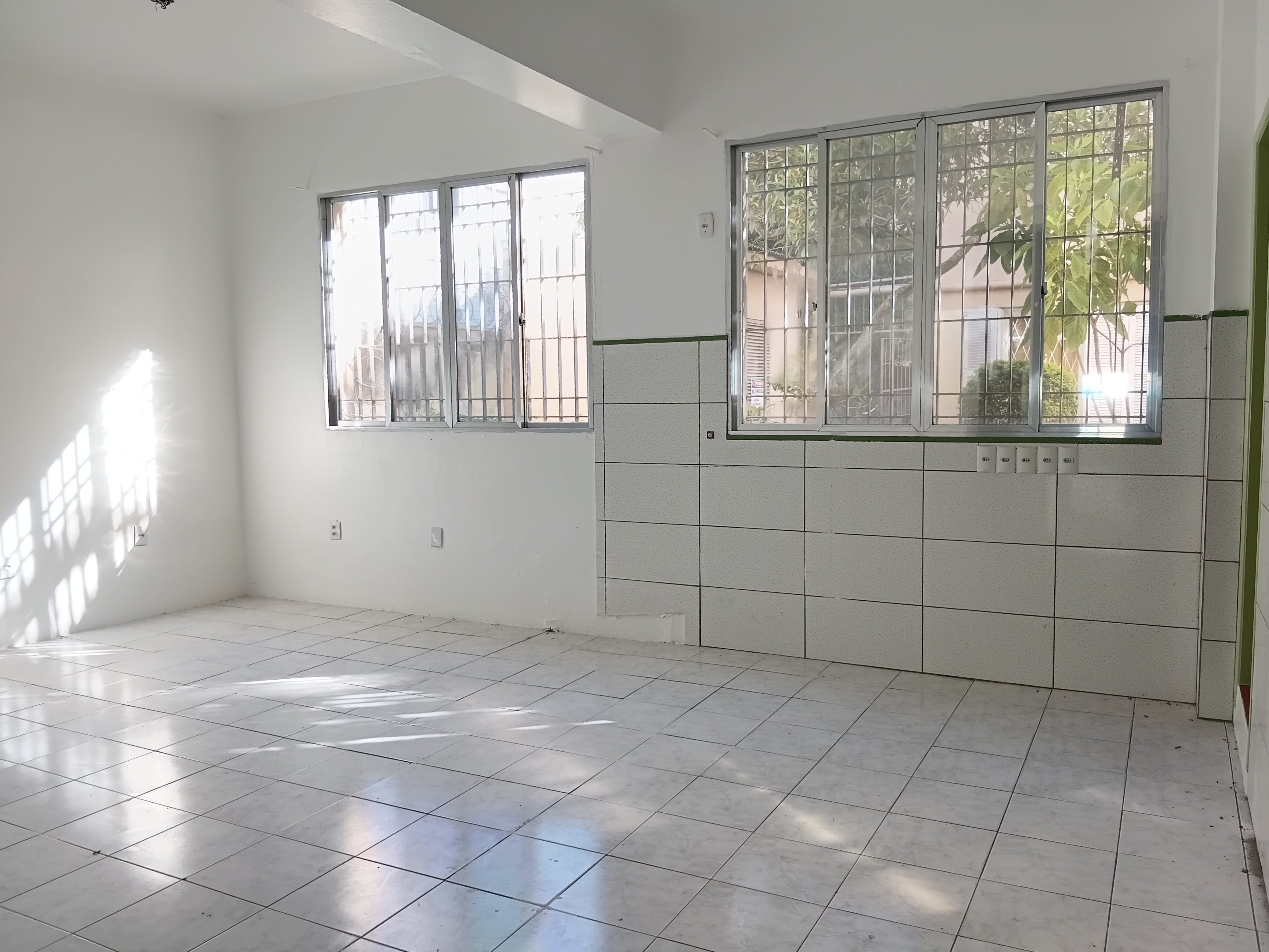 Loja para alugar com 203m² no bairro Menino Deus em Porto Alegre - Foto 16