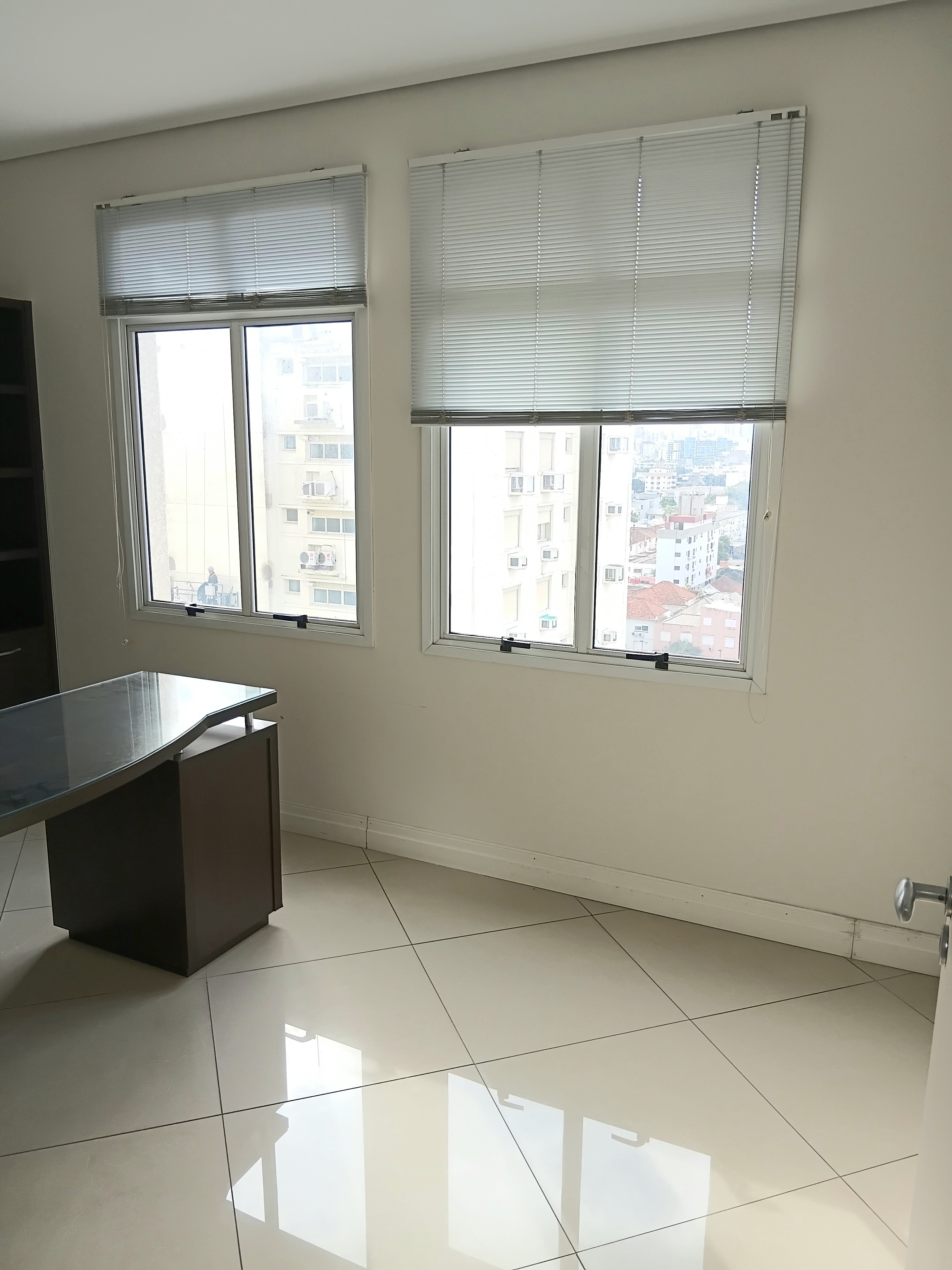 Sala para alugar com 42m², 1 vaga no bairro Menino Deus em Porto Alegre - Foto 10