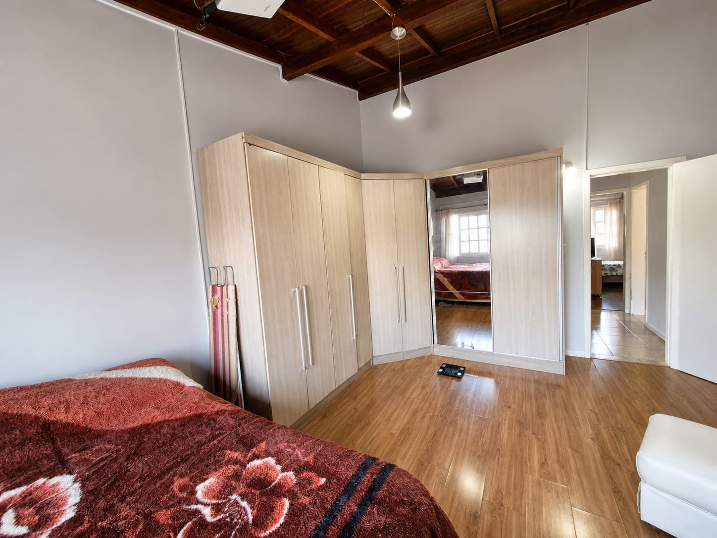 Casa à venda com 117m², 3 quartos, 1 suíte, 3 vagas no bairro Guarujá em Porto Alegre - Foto 18