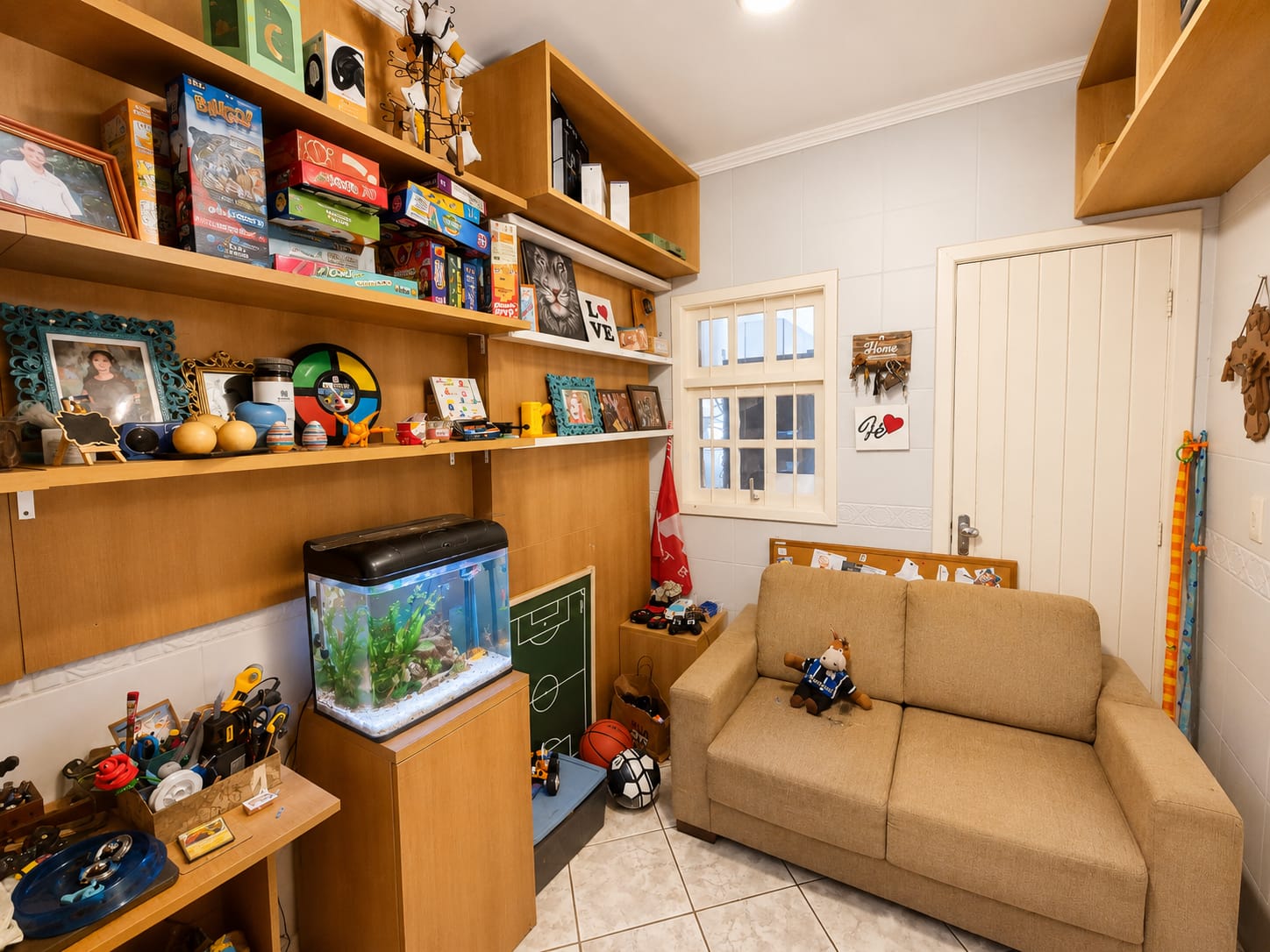 Casa à venda com 117m², 3 quartos, 1 suíte, 3 vagas no bairro Guarujá em Porto Alegre - Foto 10