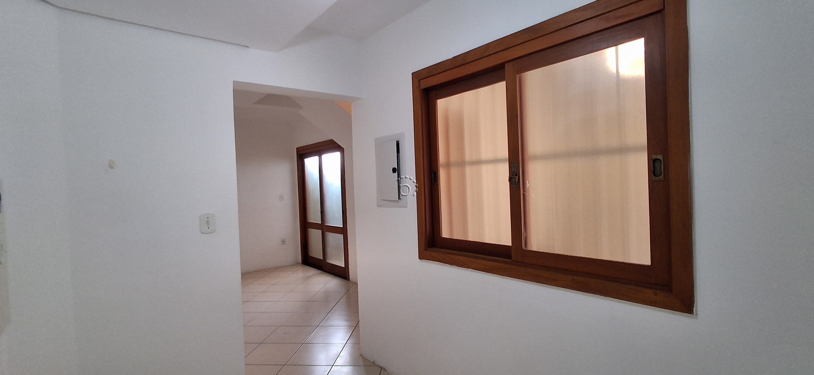 Casa em Condomínio para alugar com 127m², 2 quartos, 1 suíte, 1 vaga no bairro Guarujá em Porto Alegre - Foto 9