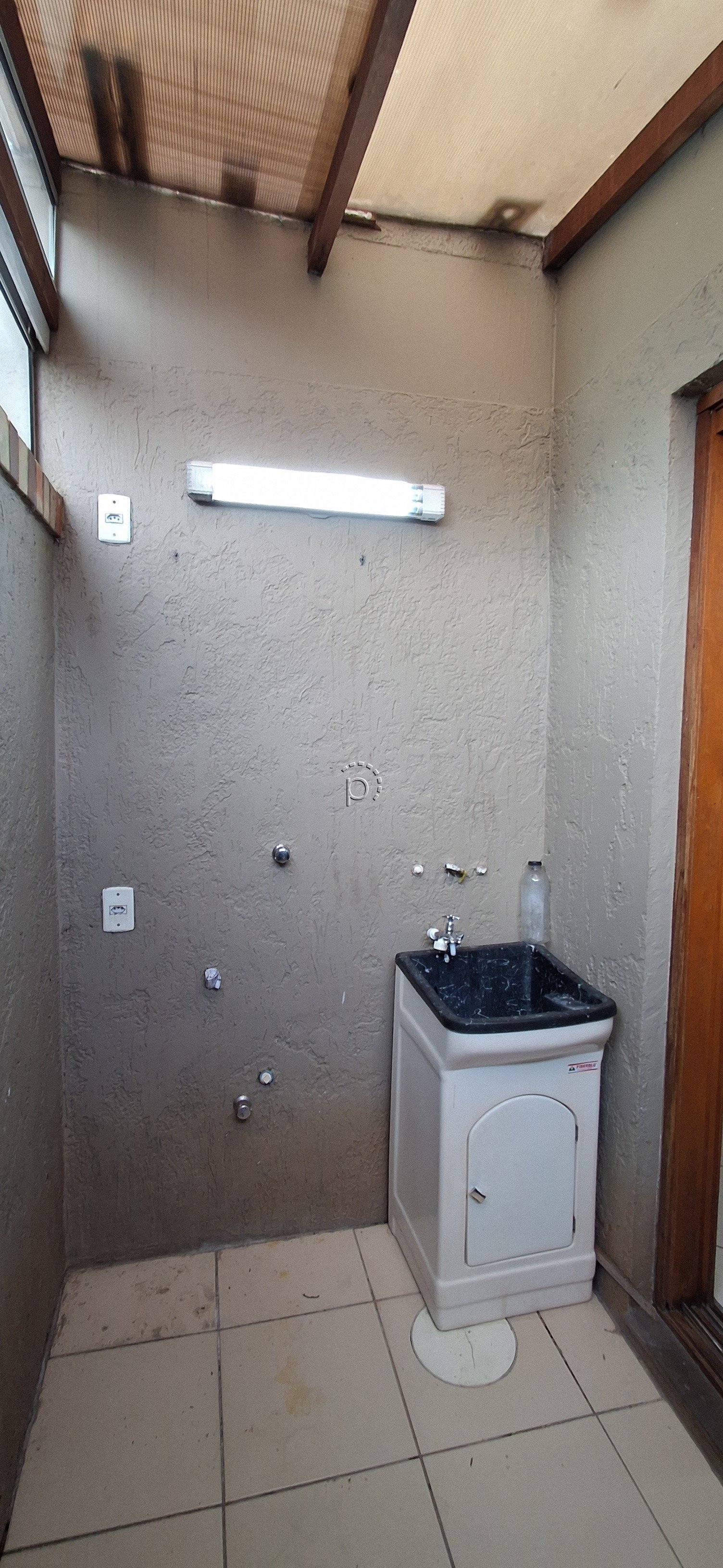 Casa em Condomínio para alugar com 127m², 2 quartos, 1 suíte, 1 vaga no bairro Guarujá em Porto Alegre - Foto 6