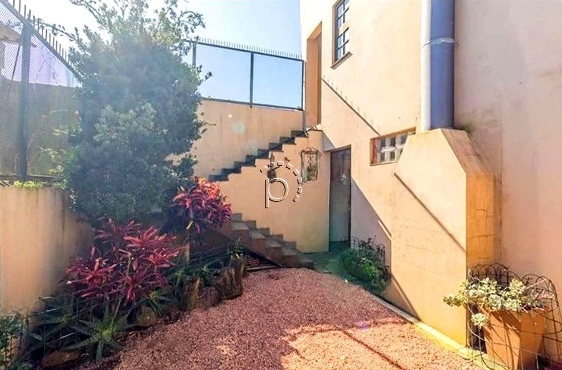 Casa à venda com 280m², 3 quartos, 1 suíte, 3 vagas no bairro Espirito Santo em Porto Alegre - Foto 19