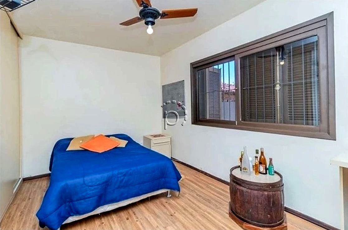 Casa à venda com 280m², 3 quartos, 1 suíte, 3 vagas no bairro Espirito Santo em Porto Alegre - Foto 9