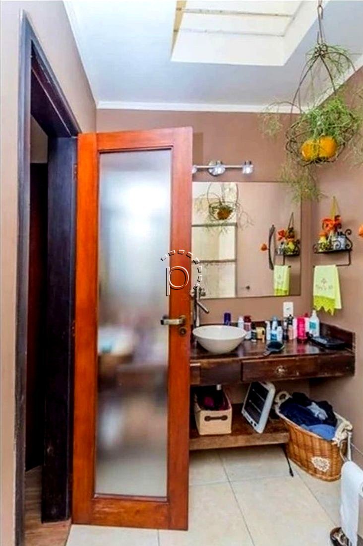 Casa à venda com 280m², 3 quartos, 1 suíte, 3 vagas no bairro Espirito Santo em Porto Alegre - Foto 12