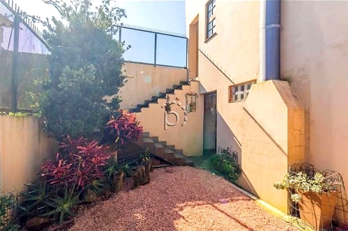 Casa à venda com 280m², 3 quartos, 1 suíte, 3 vagas no bairro Espirito Santo em Porto Alegre - Foto 18
