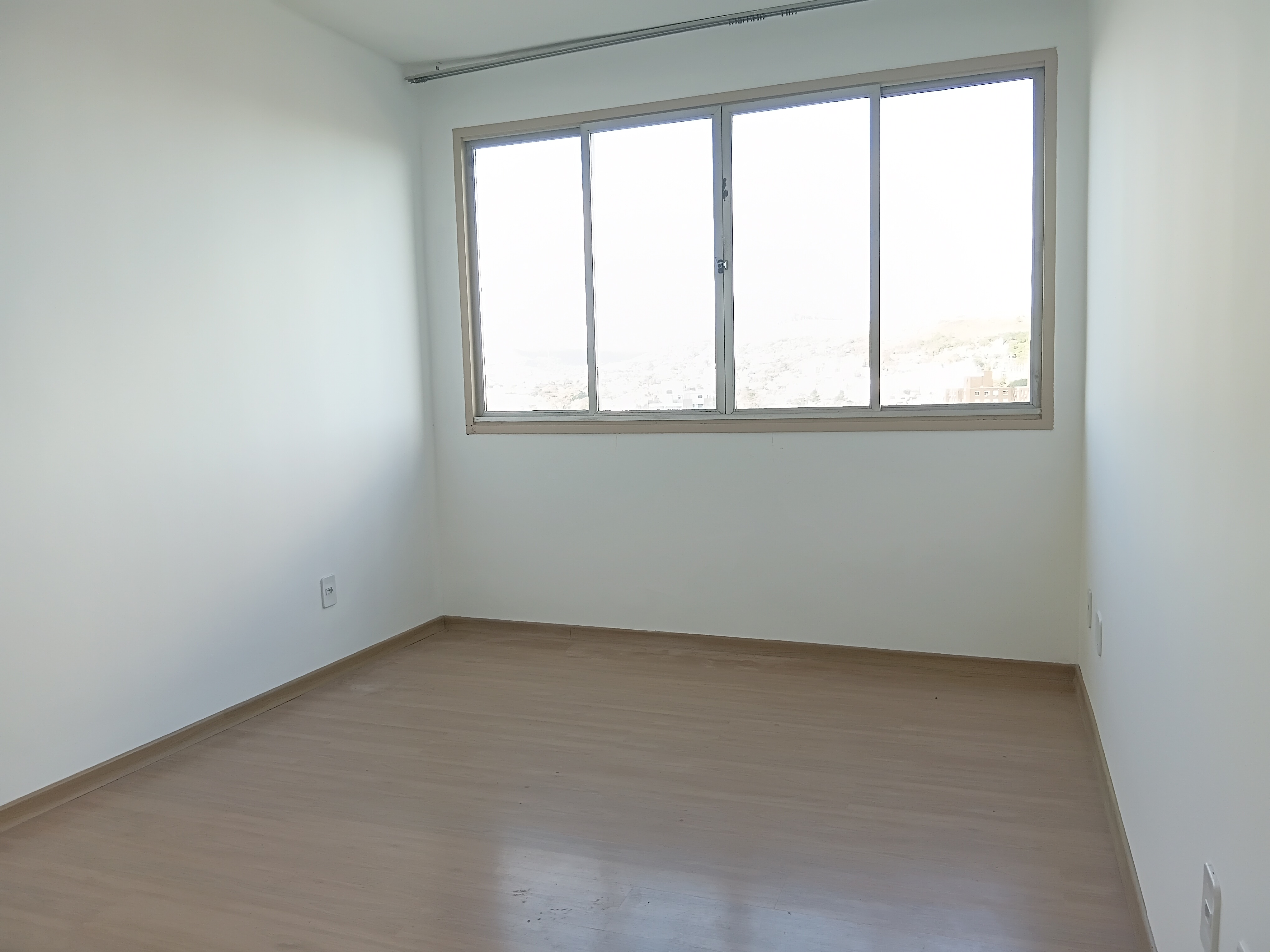 Apartamento à venda com 63m², 2 quartos no bairro Cristal em Porto Alegre - Foto 2