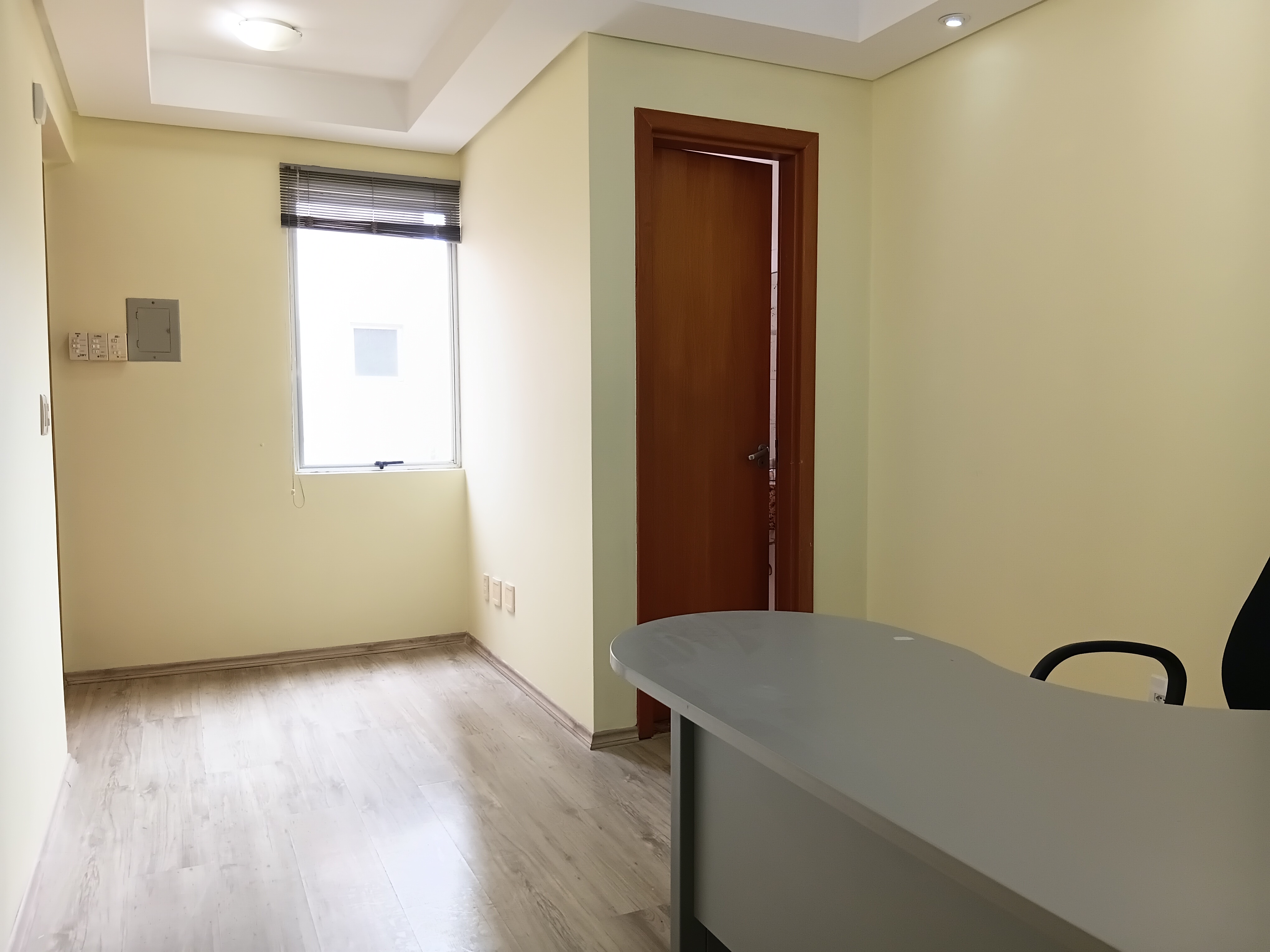 Sala para alugar com 56m², 1 vaga no bairro Menino Deus em Porto Alegre - Foto 7