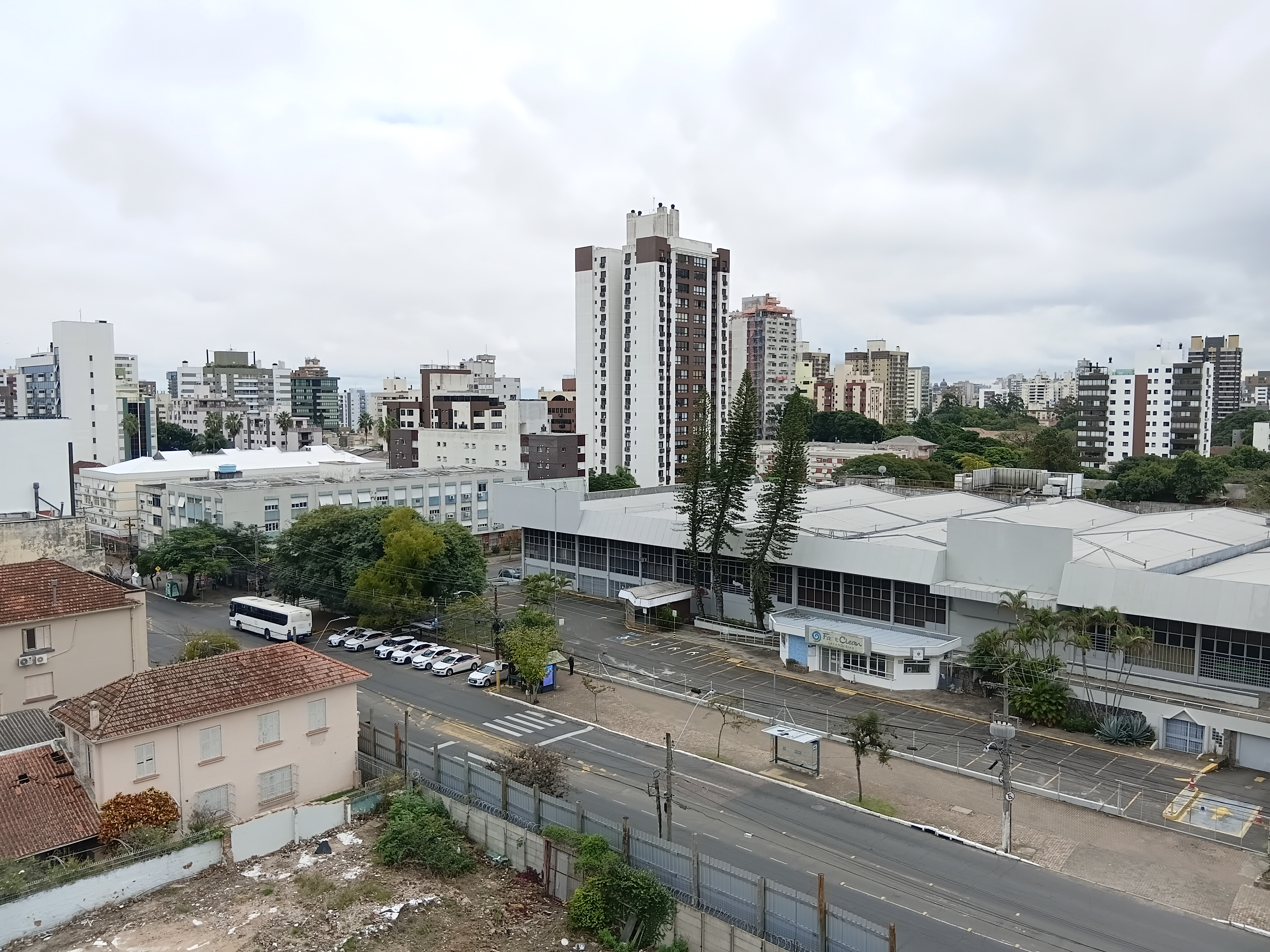 Sala para alugar com 56m², 1 vaga no bairro Menino Deus em Porto Alegre - Foto 24