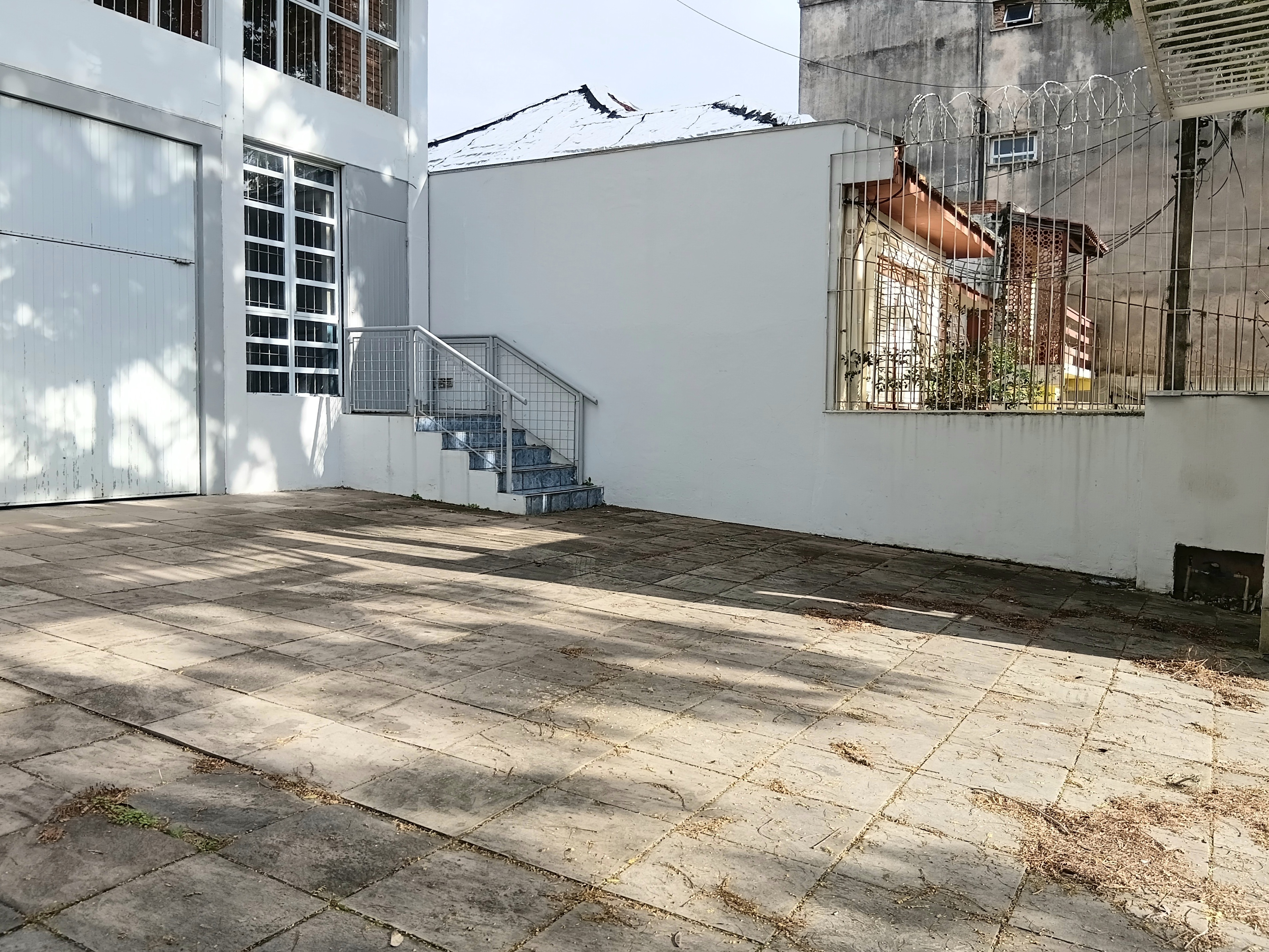 Prédio Comercial para alugar com 450m², 3 vagas no bairro Medianeira em Porto Alegre - Foto 4