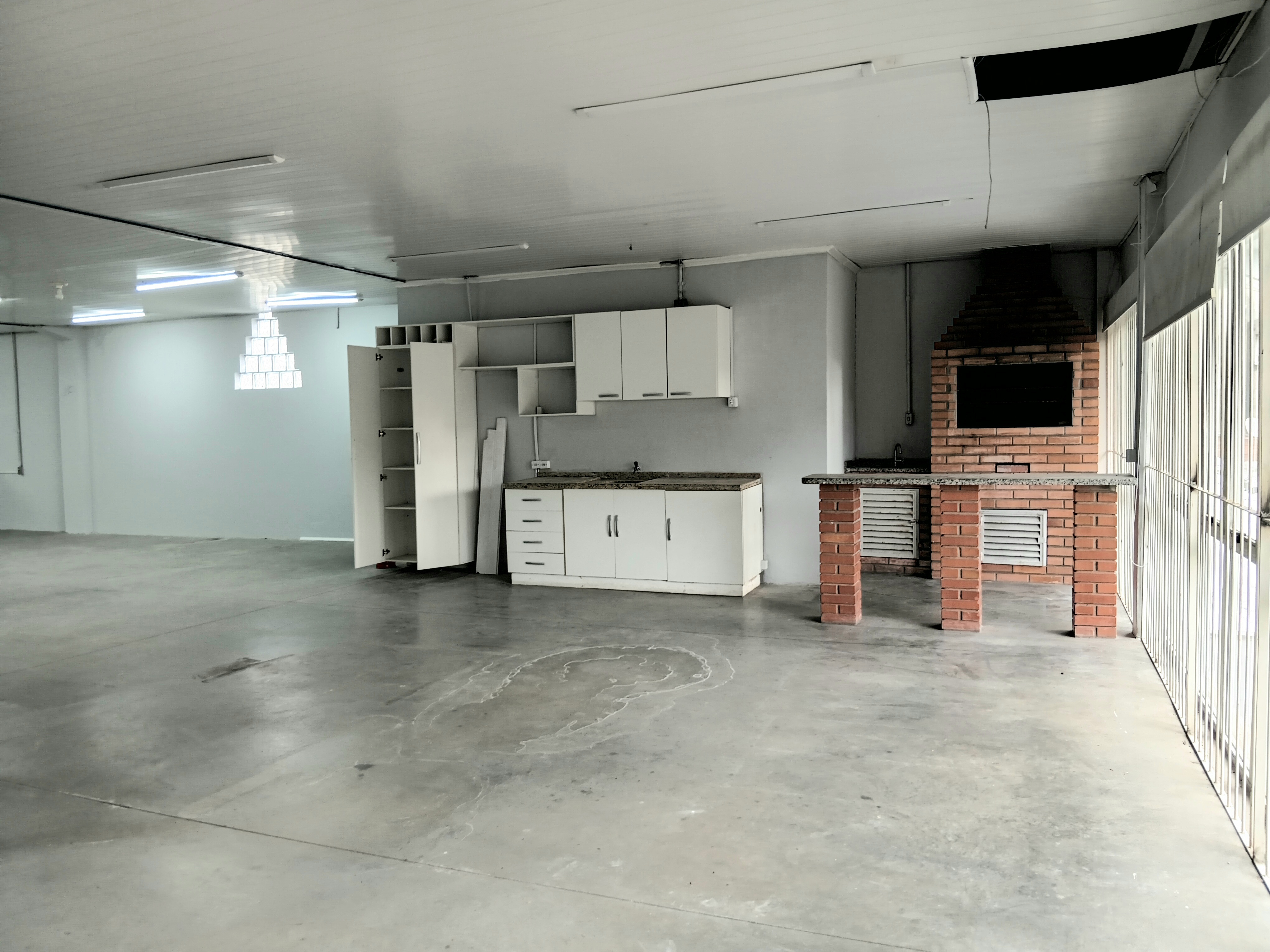 Prédio Comercial para alugar com 450m², 3 vagas no bairro Medianeira em Porto Alegre - Foto 13