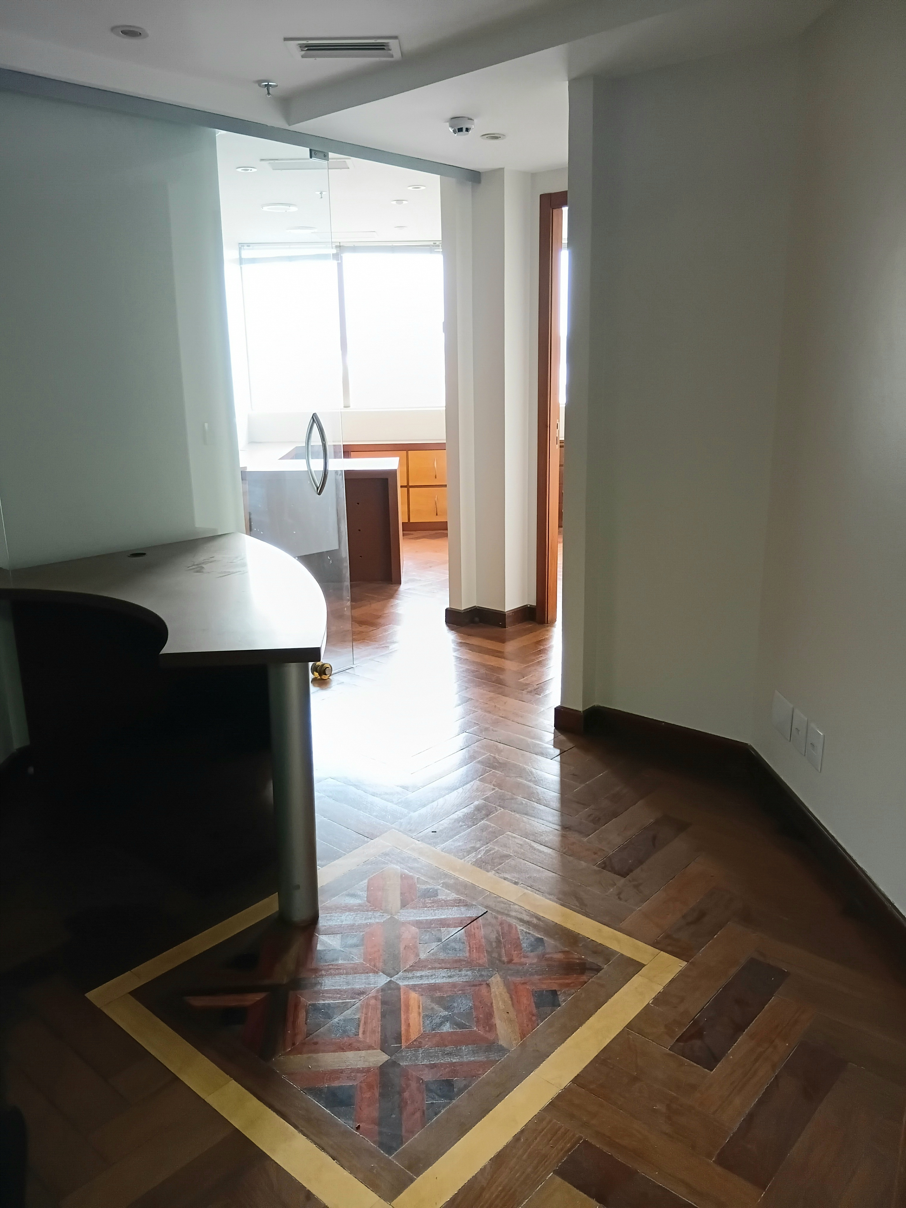 Sala à venda com 34m², 1 vaga no bairro Cidade Baixa em Porto Alegre - Foto 4