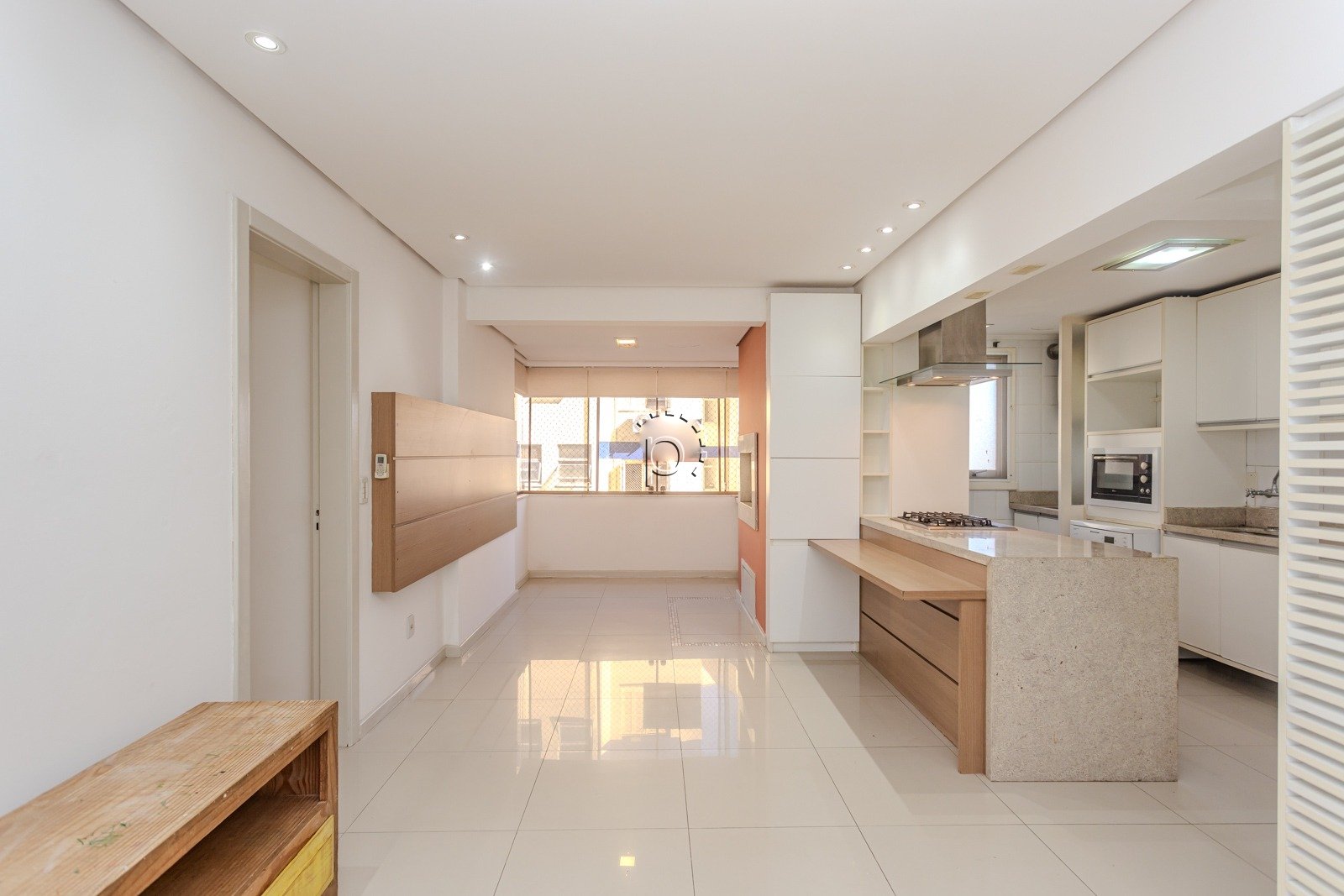 Apartamento para alugar com 77m², 3 quartos, 1 suíte, 1 vaga no bairro Tristeza em Porto Alegre - Foto 3