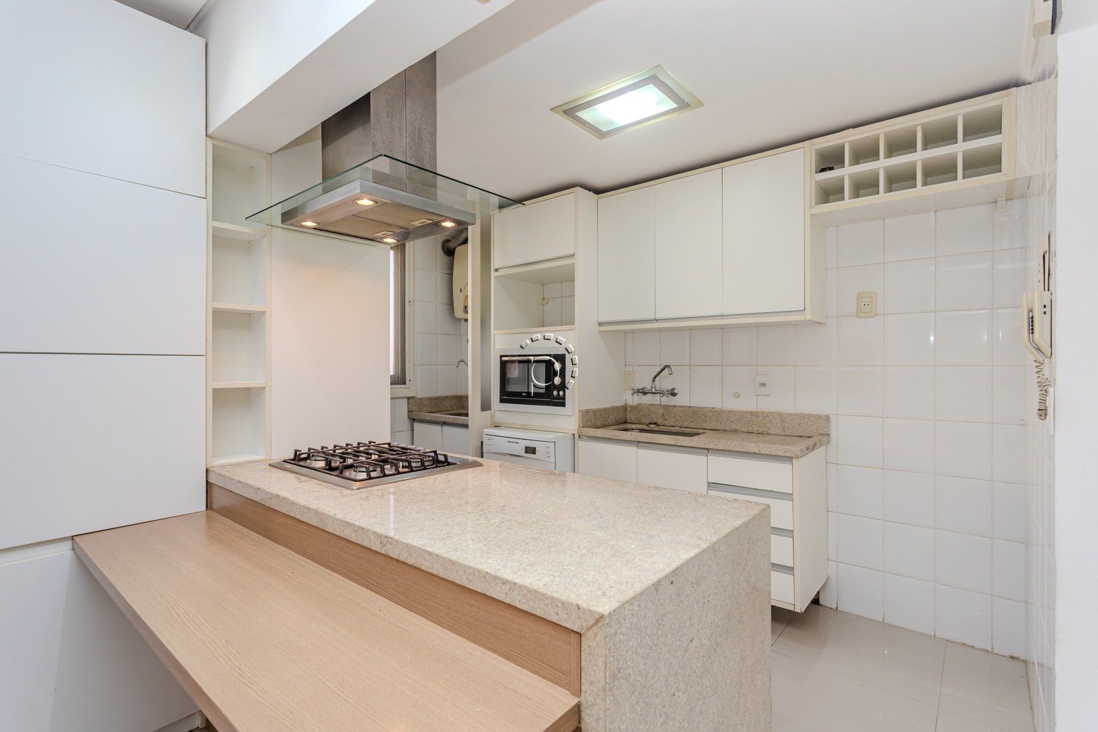 Apartamento para alugar com 77m², 3 quartos, 1 suíte, 1 vaga no bairro Tristeza em Porto Alegre - Foto 7