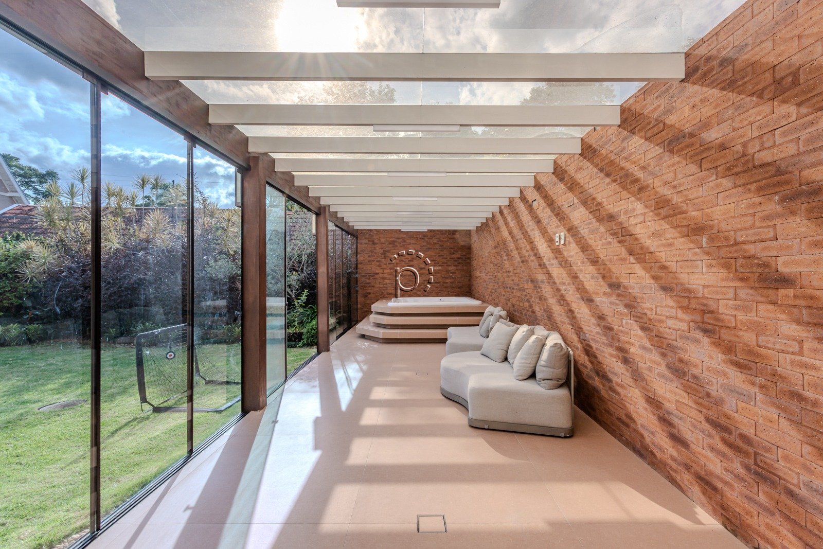 Casa em Condomínio à venda com 430m², 3 quartos, 3 suítes, 4 vagas no bairro Pedra Redonda em Porto Alegre - Foto 21