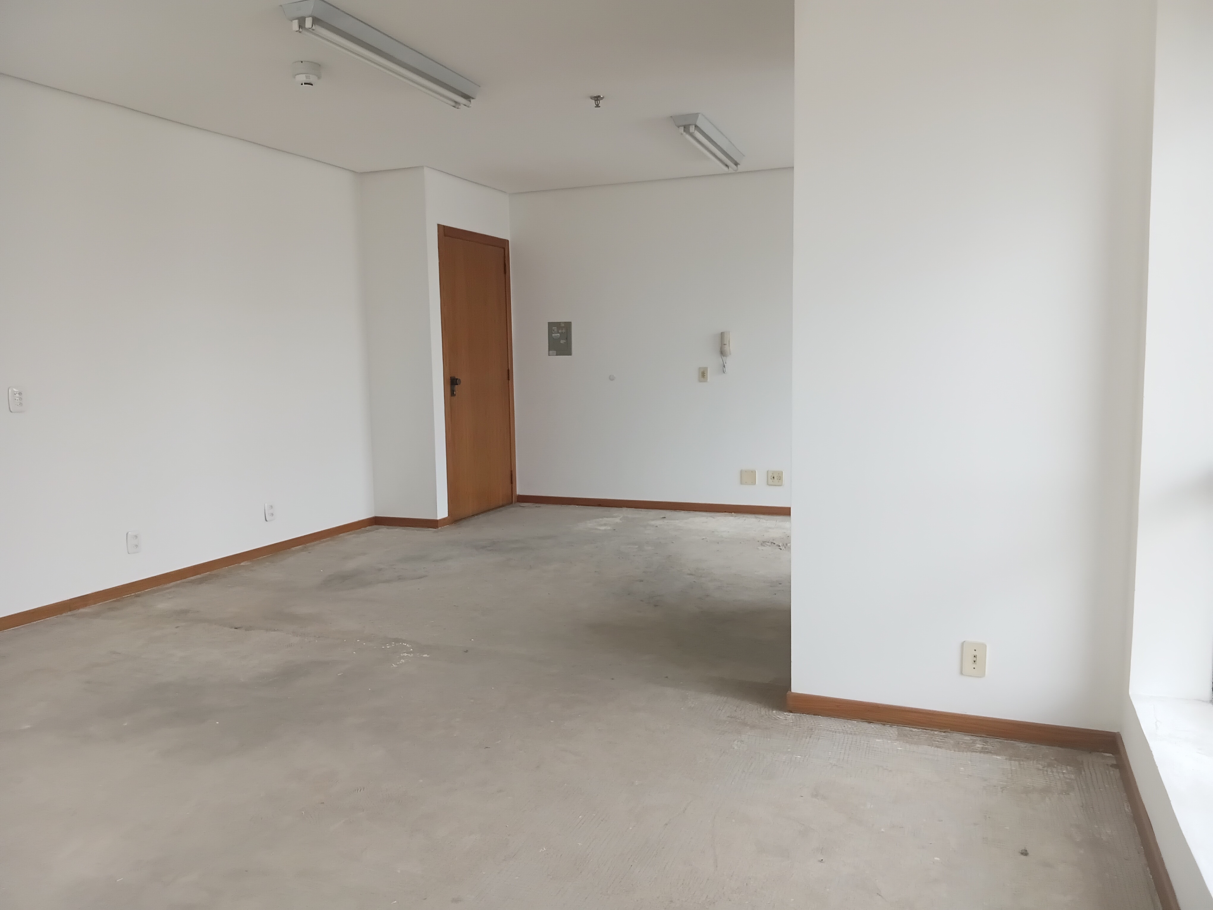 Sala para alugar com 38m² no bairro Menino Deus em Porto Alegre - Foto 6