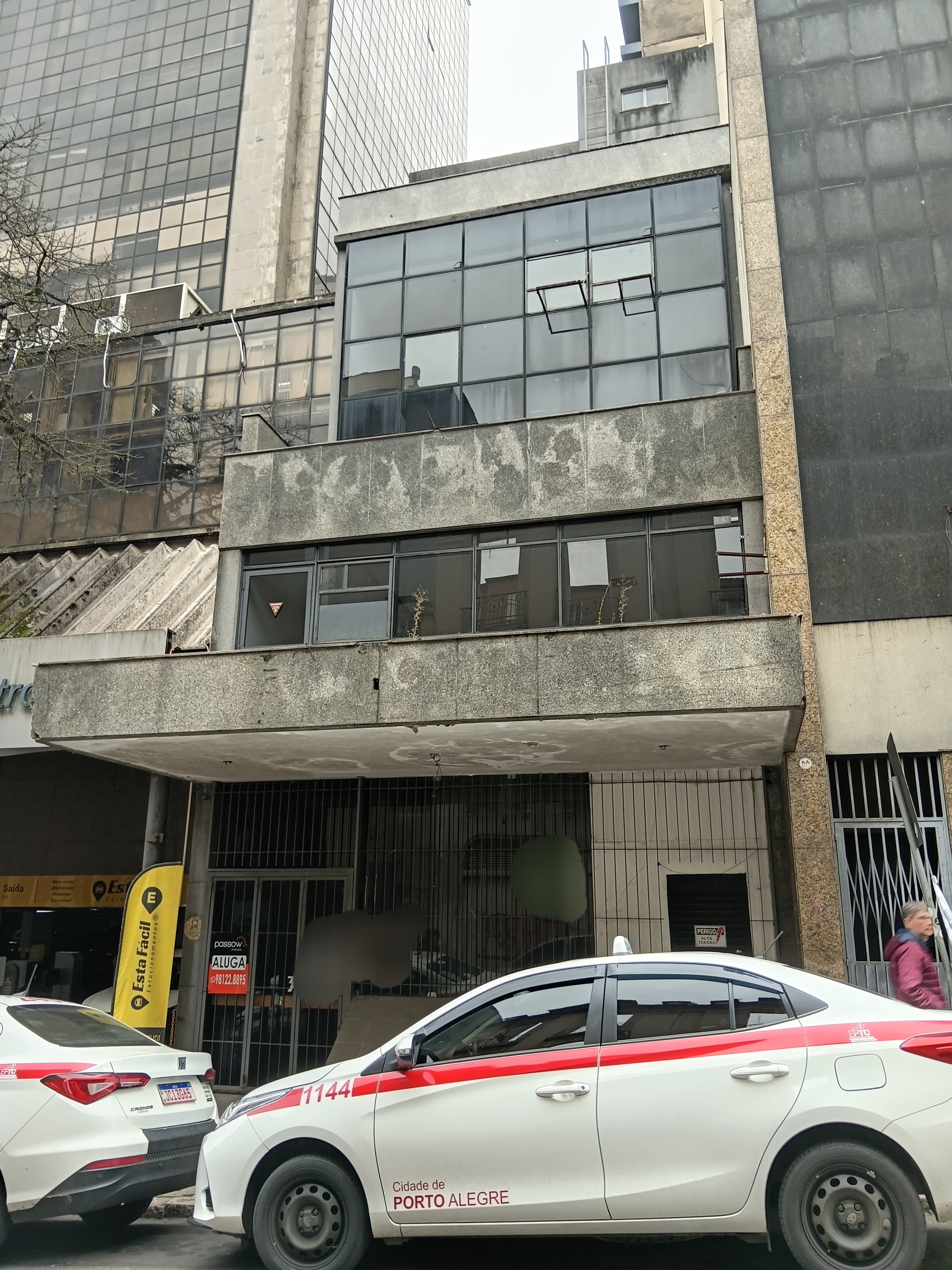 Prédio Comercial para alugar com 360m² no bairro Centro Historico em Porto Alegre