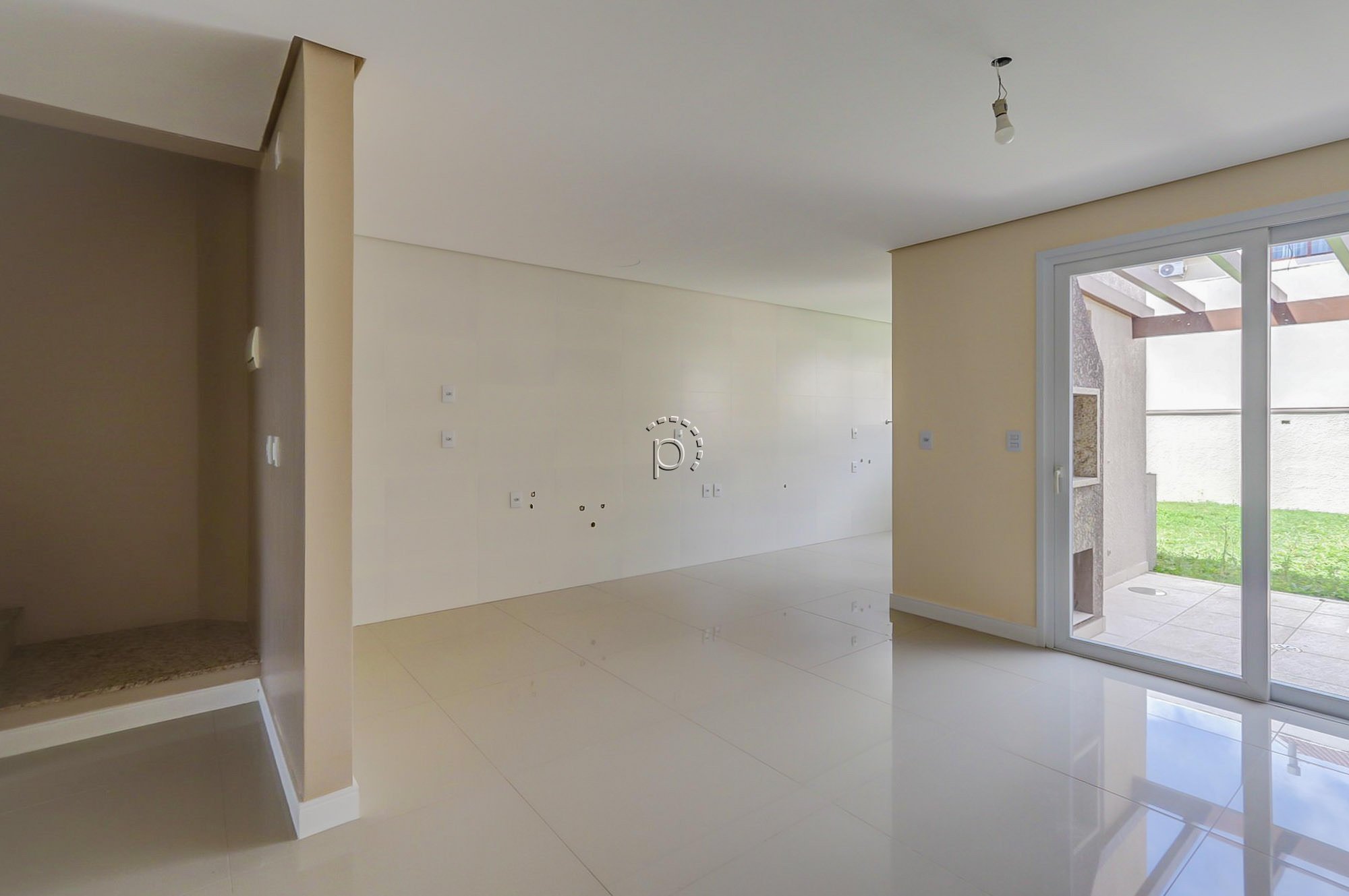 Casa à venda com 167m², 3 quartos, 1 suíte, 2 vagas no bairro Espirito Santo em Porto Alegre - Foto 4