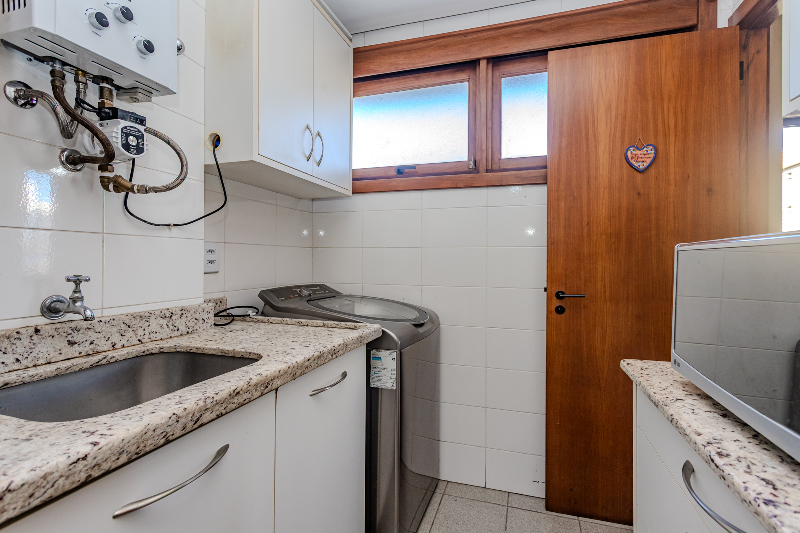 Cobertura à venda com 146m², 2 quartos, 1 suíte, 2 vagas no bairro Tristeza em Porto Alegre - Foto 10