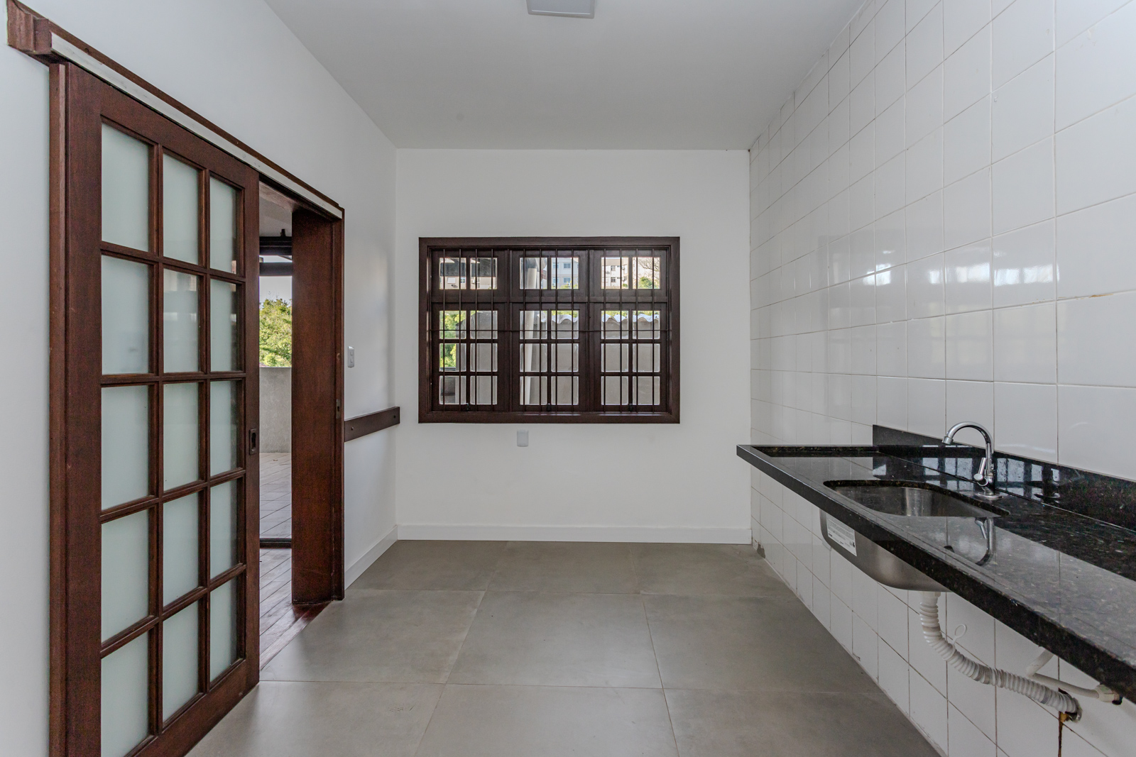 Casa para alugar com 250m², 3 quartos no bairro Camaquã em Porto Alegre - Foto 19