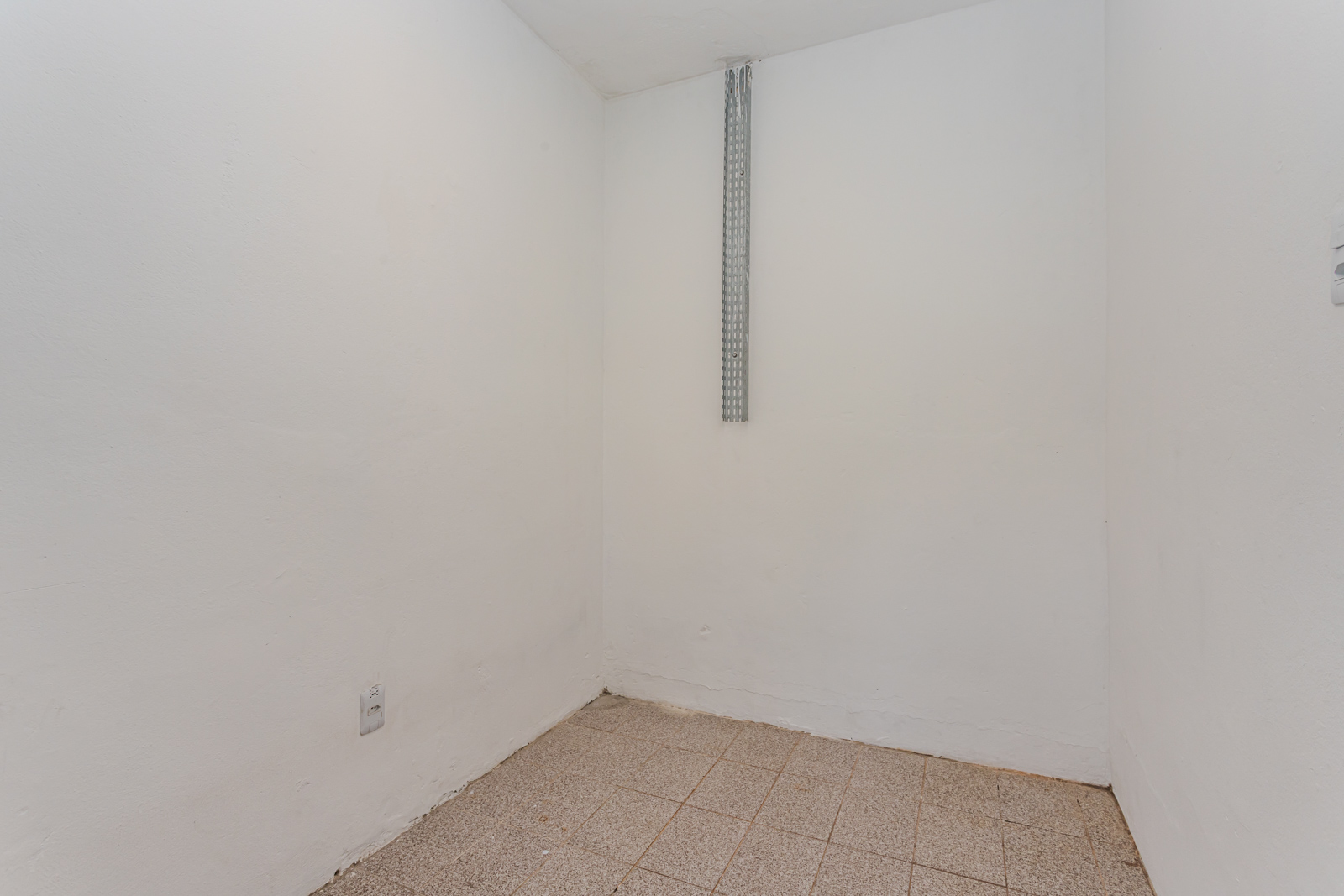 Casa para alugar com 250m², 3 quartos no bairro Camaquã em Porto Alegre - Foto 21