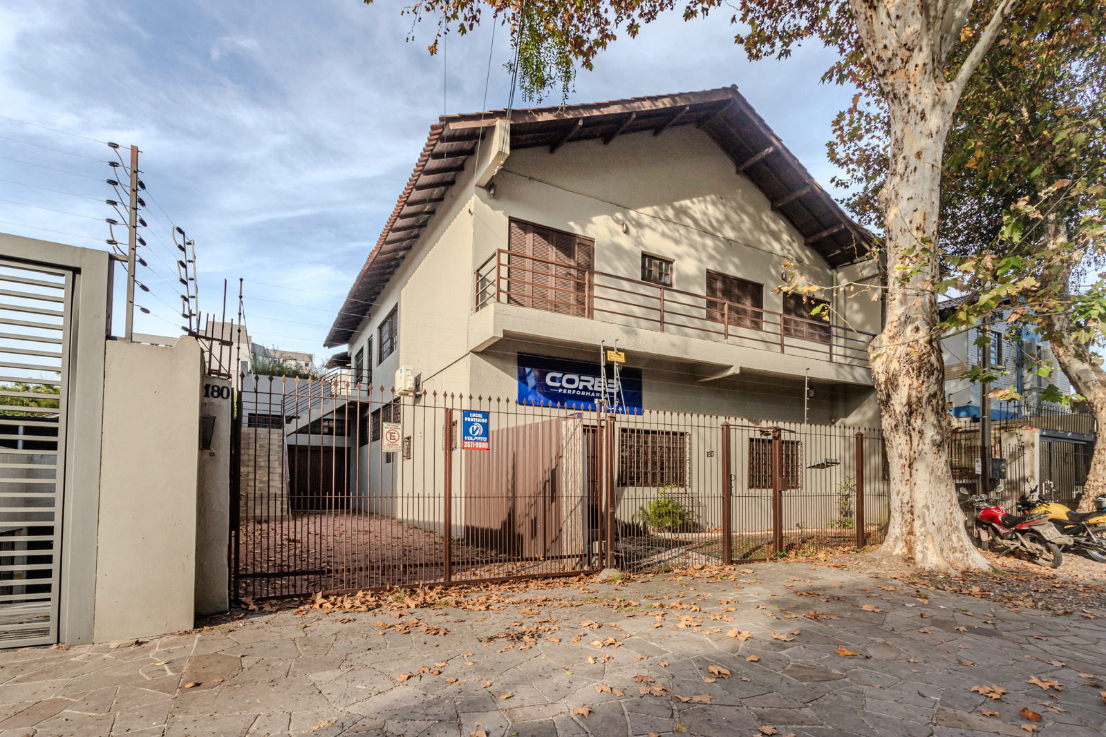 Casa para alugar com 250m², 3 quartos no bairro Camaquã em Porto Alegre - Foto 35